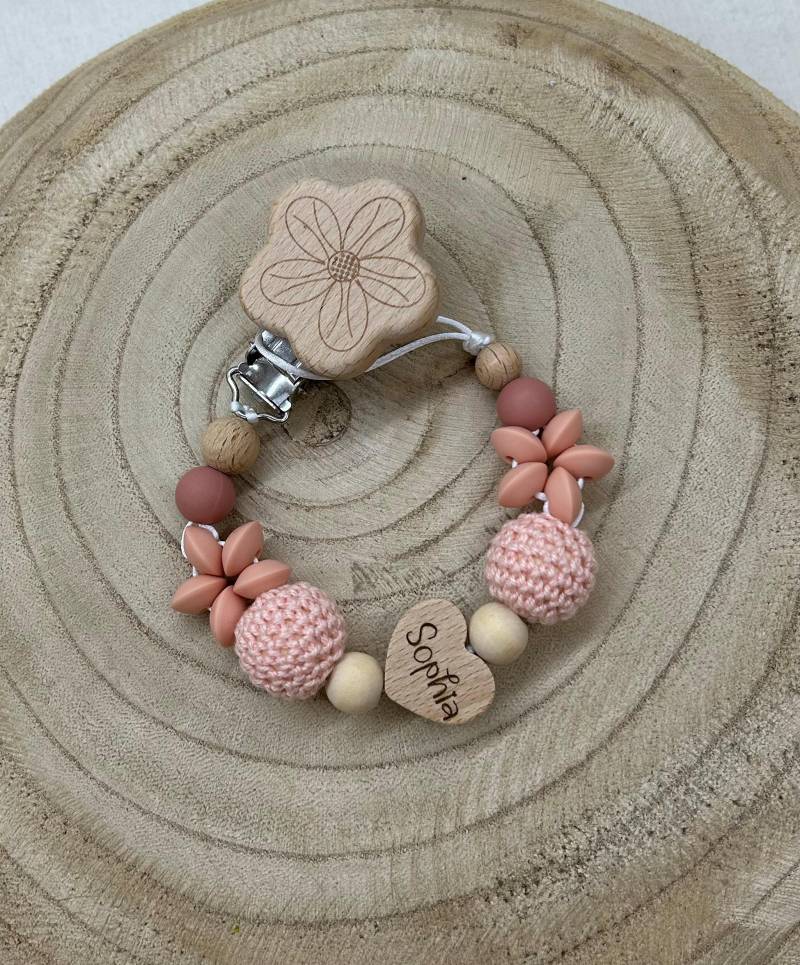Schnullerkette Graviert Geschenk Taufe/Geburt Verschiedene Schriftarten Clips von Etsy - LemonandCocoa