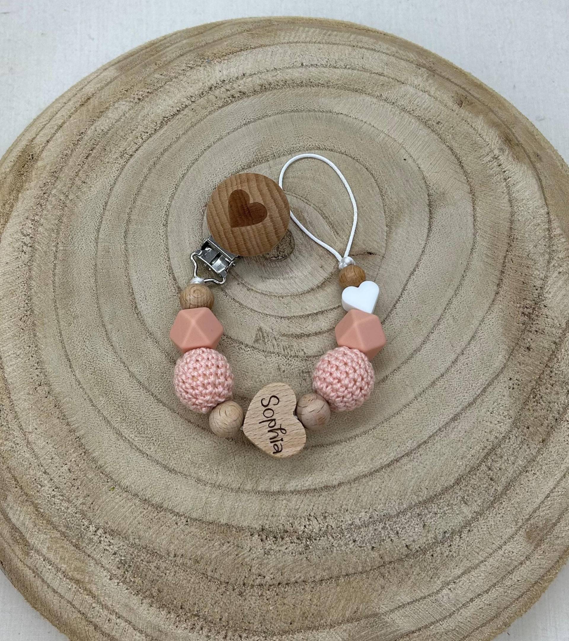 Schnullerkette Personalisiert Graviert Geschenk Taufe/Geburt Verschiedene Schriftarten Clips Schnullerkette Personalisiert Graviert Geschenk Taufe/Geburt Verschiedene Schriftarten Clips von Etsy - LemonandCocoa