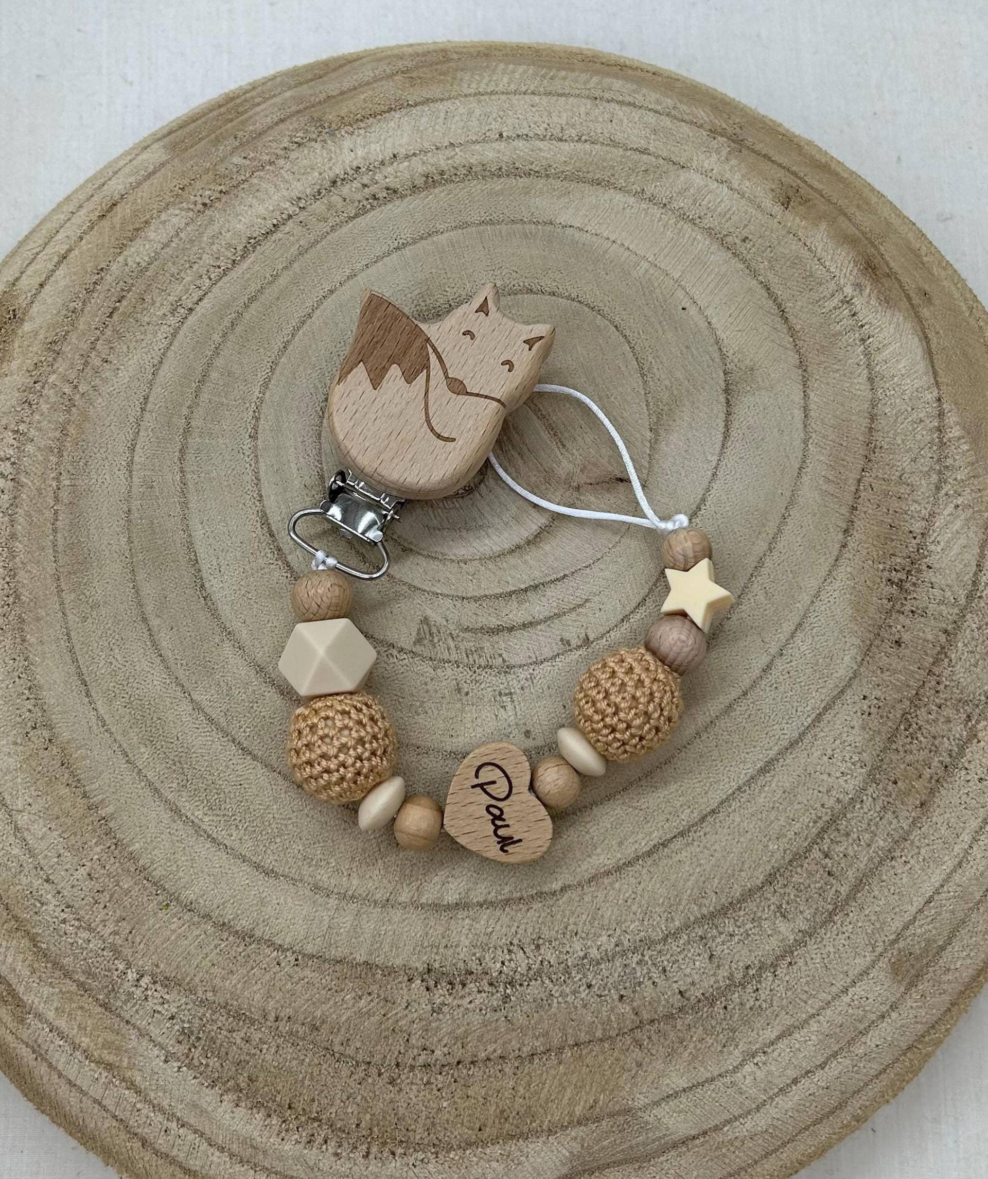 Schnullerkette Personalisiert Graviert Geschenk Taufe/Geburt Verschiedene Schriftarten Clips Schnullerkette Personalisiert Graviert Geschenk Taufe/Geburt Verschiedene Schriftarten Clips von Etsy - LemonandCocoa