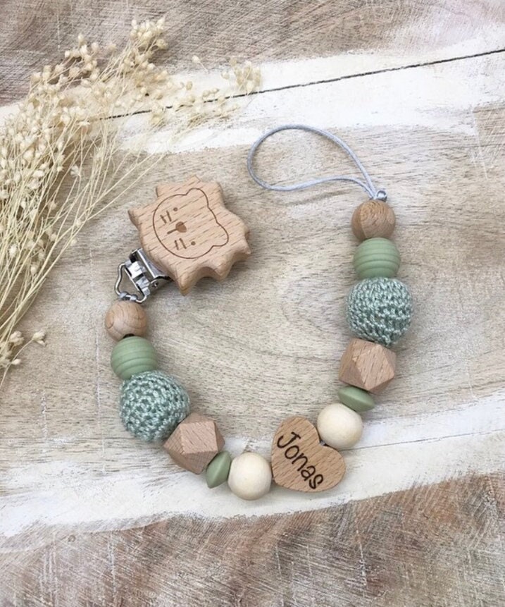 Schnullerkette Personalisiert Graviert Geschenk Taufe/Geburt Verschiedene Schriftarten Clips Schnullerkette Personalisiert Graviert Geschenk Taufe/Geburt Verschiedene Schriftarten Clips von Etsy - LemonandCocoa