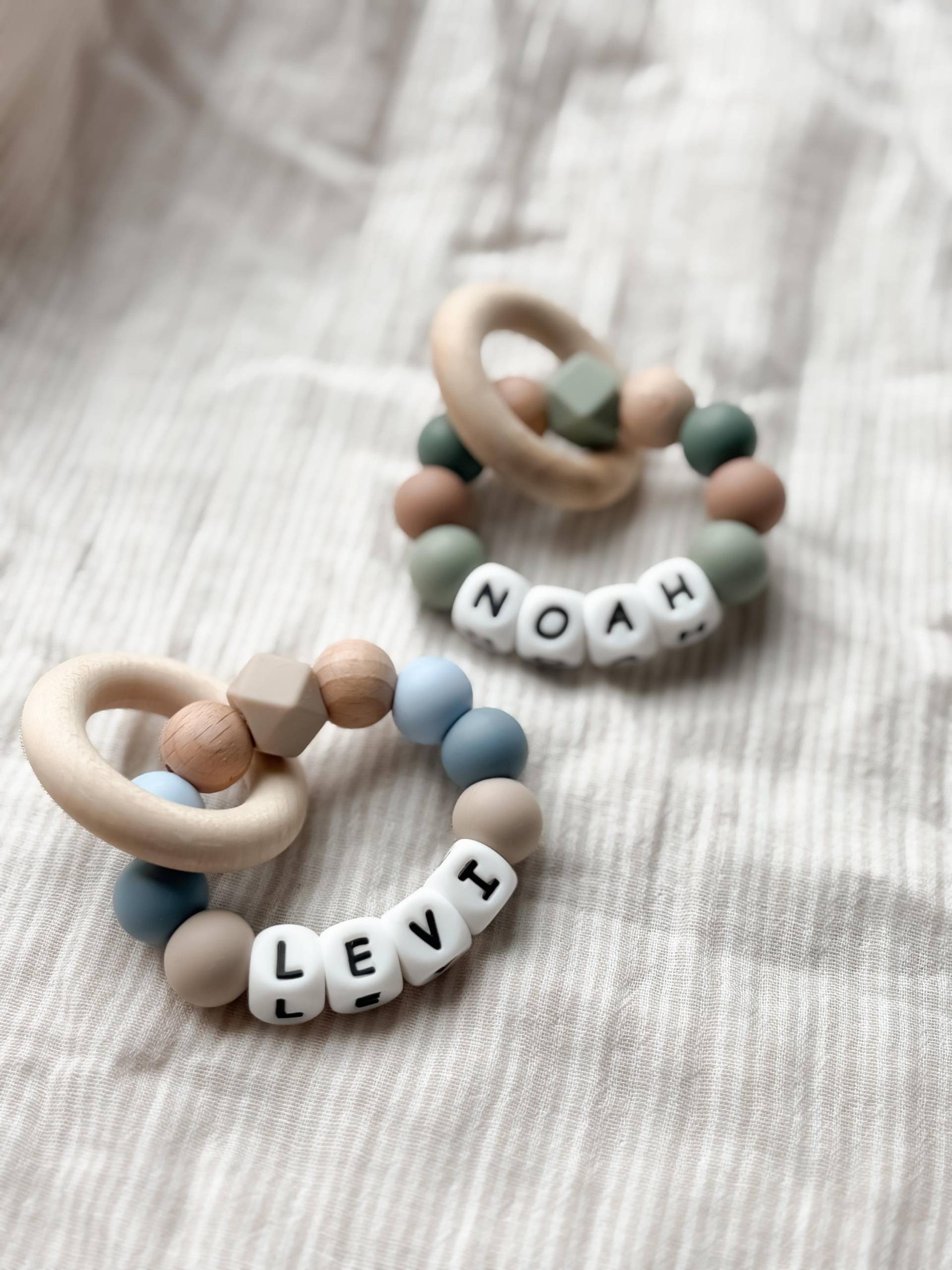 Personalisierten Greifling - Geschenke Zur Geburt Und Taufe Grün Oder Blau Weihnachten Personalisierten Greifling - Geschenke Zur Geburt Und Taufe Grün Oder Blau Weihnachten von Etsy - LeukkStudio