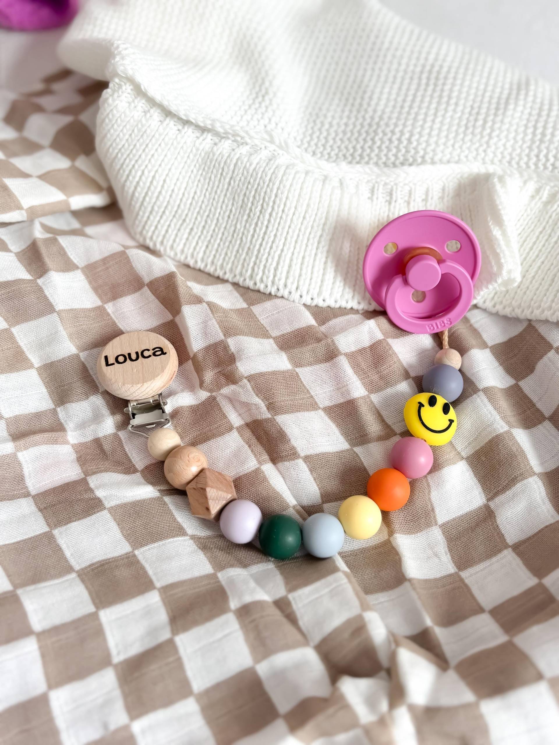 Schnullerkette - Bunte Farben Mit Smiley Gelb- Geschenke Zur Geburt Und Taufe Personalisiert von Etsy - LeukkStudio