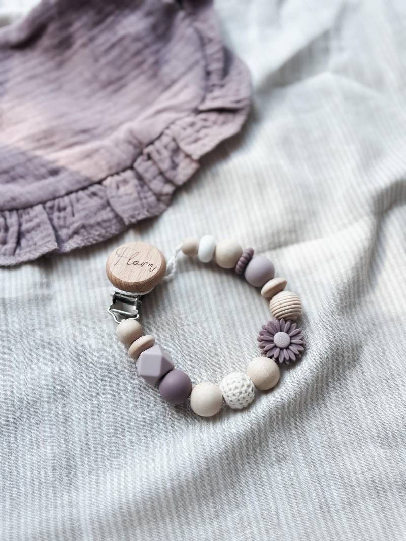Schnullerkette Mit Namen Personalisiert - Blume Lila Flieder Geschenk Geburt von Etsy - LeukkStudio