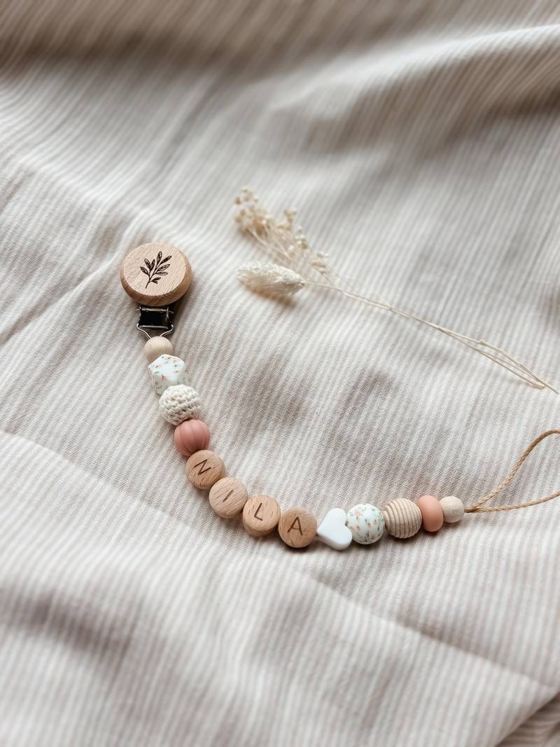 Schnullerkette Mit Namen Personalisiert - Buchstabenperlen Blumig Geschenk Geburt Taufe von Etsy - LeukkStudio