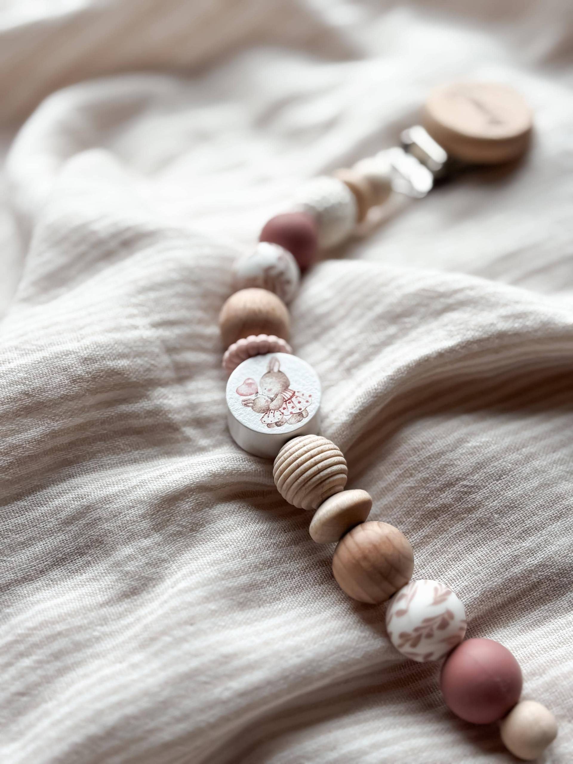 Schnullerkette Mit Namen - Personalisiert Hasen Rosa Geschenke Zur Geburt Oder Taufe Schnullerkette Mit Namen - Personalisiert Hasen Rosa Geschenke Zur Geburt Oder Taufe von Etsy - LeukkStudio