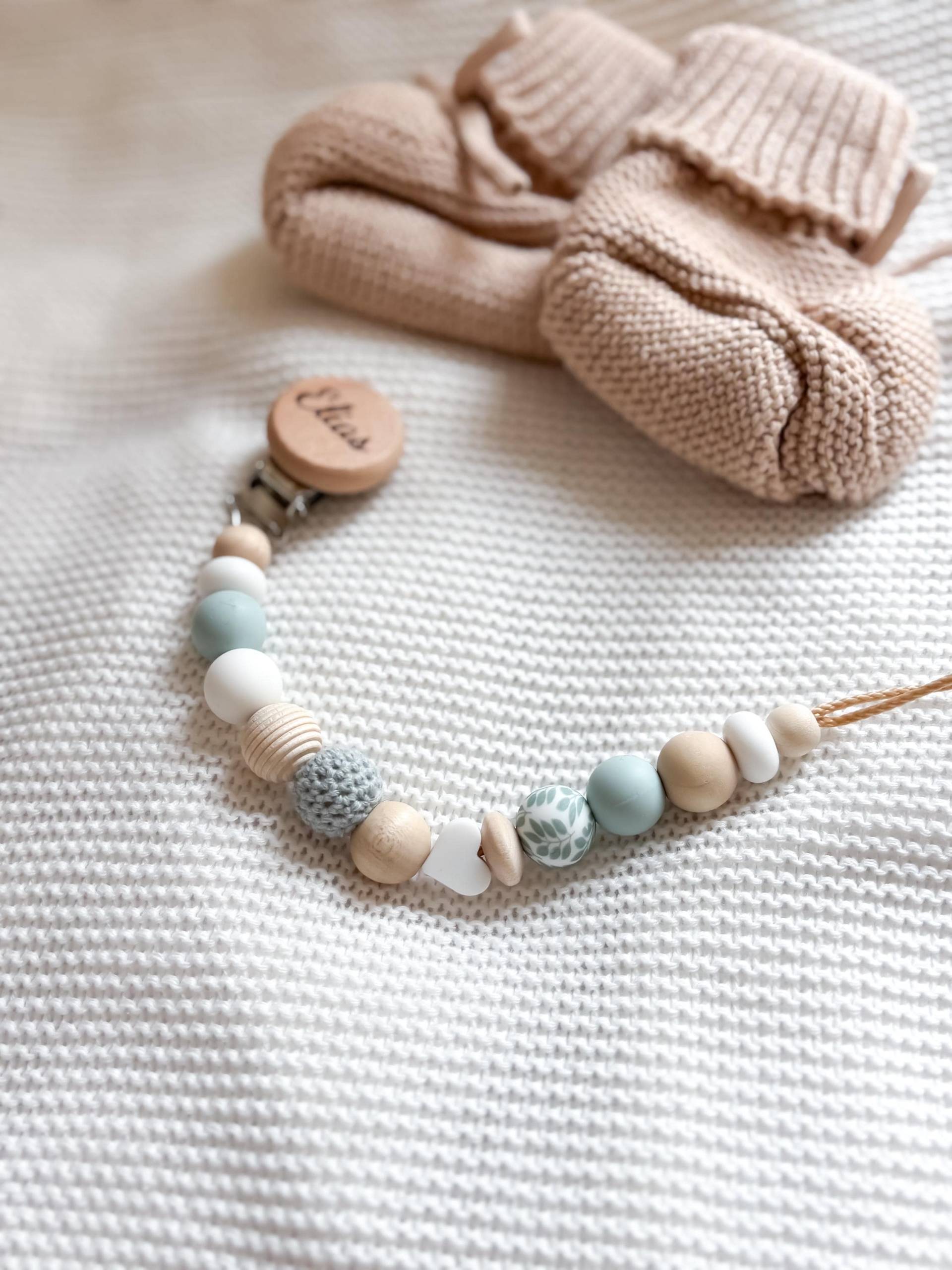 Schnullerkette Mit Namen - Personalisiert Herz Blau Geschenke Zur Geburt Und Taufe von Etsy - LeukkStudio