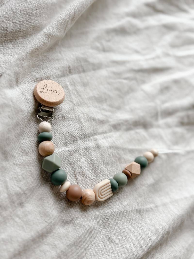 Schnullerkette Mit Namen Personalisiert - Junge -Grün Geschenk von Etsy - LeukkStudio
