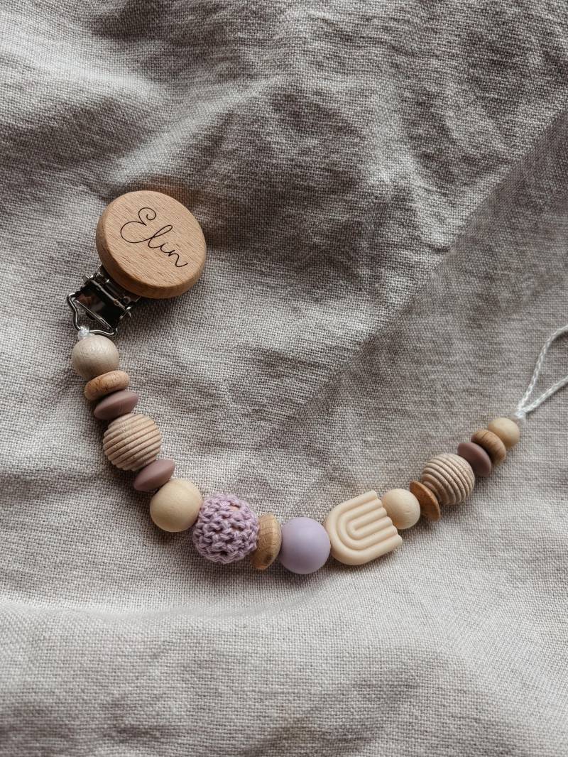 Schnullerkette Mit Namen Personalisiert - Mädchen Lila von Etsy - LeukkStudio