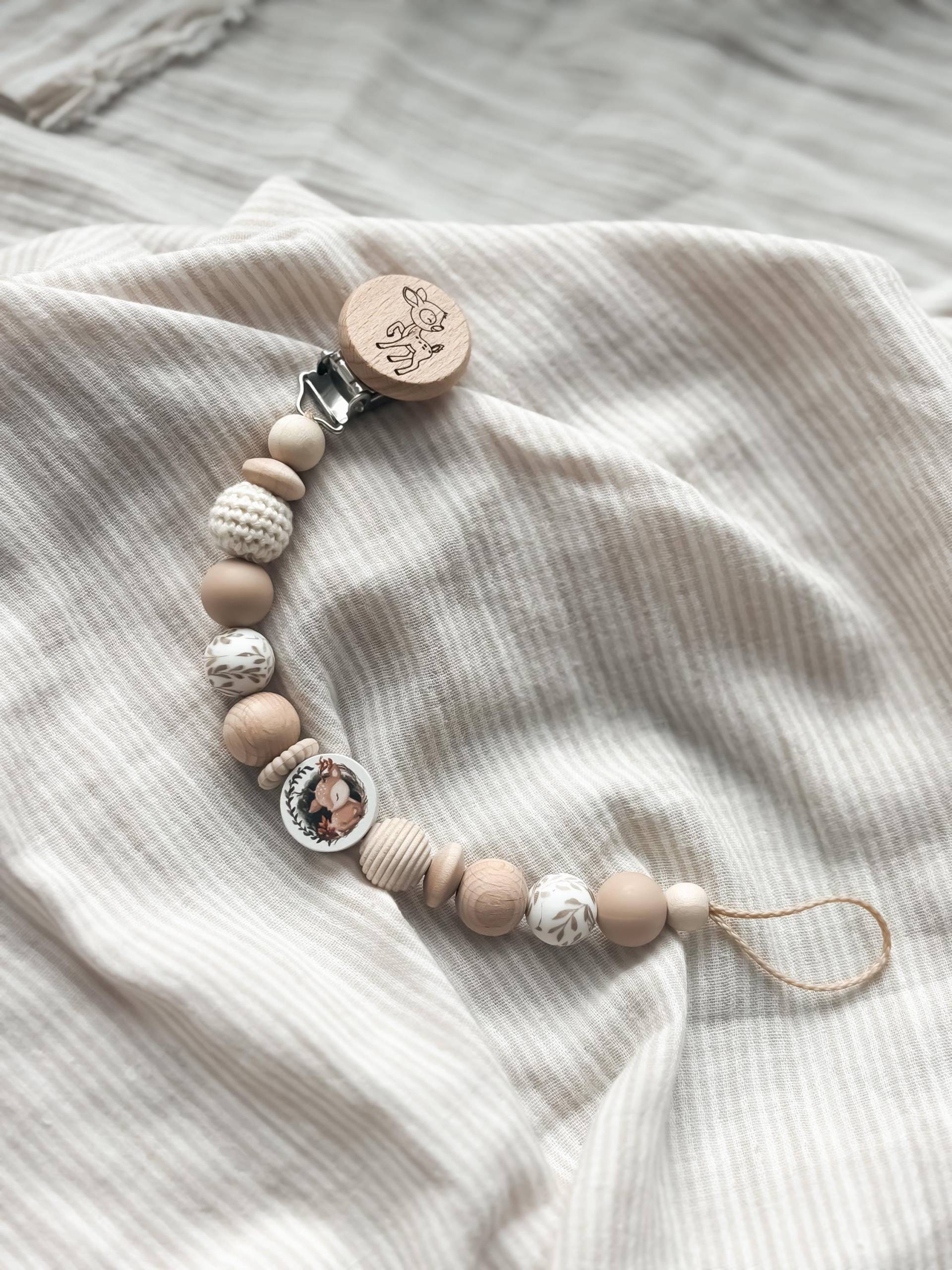 Schnullerkette Mit Namen - Personalisiert Rehkitz Beige Geschenke Zur Weihnachten, Geburt Oder Taufe von Etsy - LeukkStudio