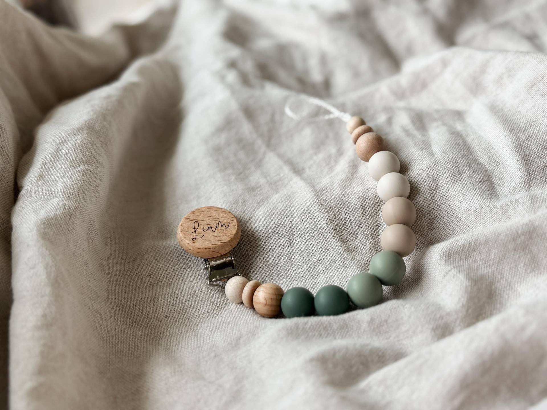 Schnullerkette Mit Namen Personalisiert - Rosa -Lila Geschenk Geburt Schnullerkette Mit Namen Personalisiert - Rosa -Lila Geschenk Geburt von Etsy - LeukkStudio
