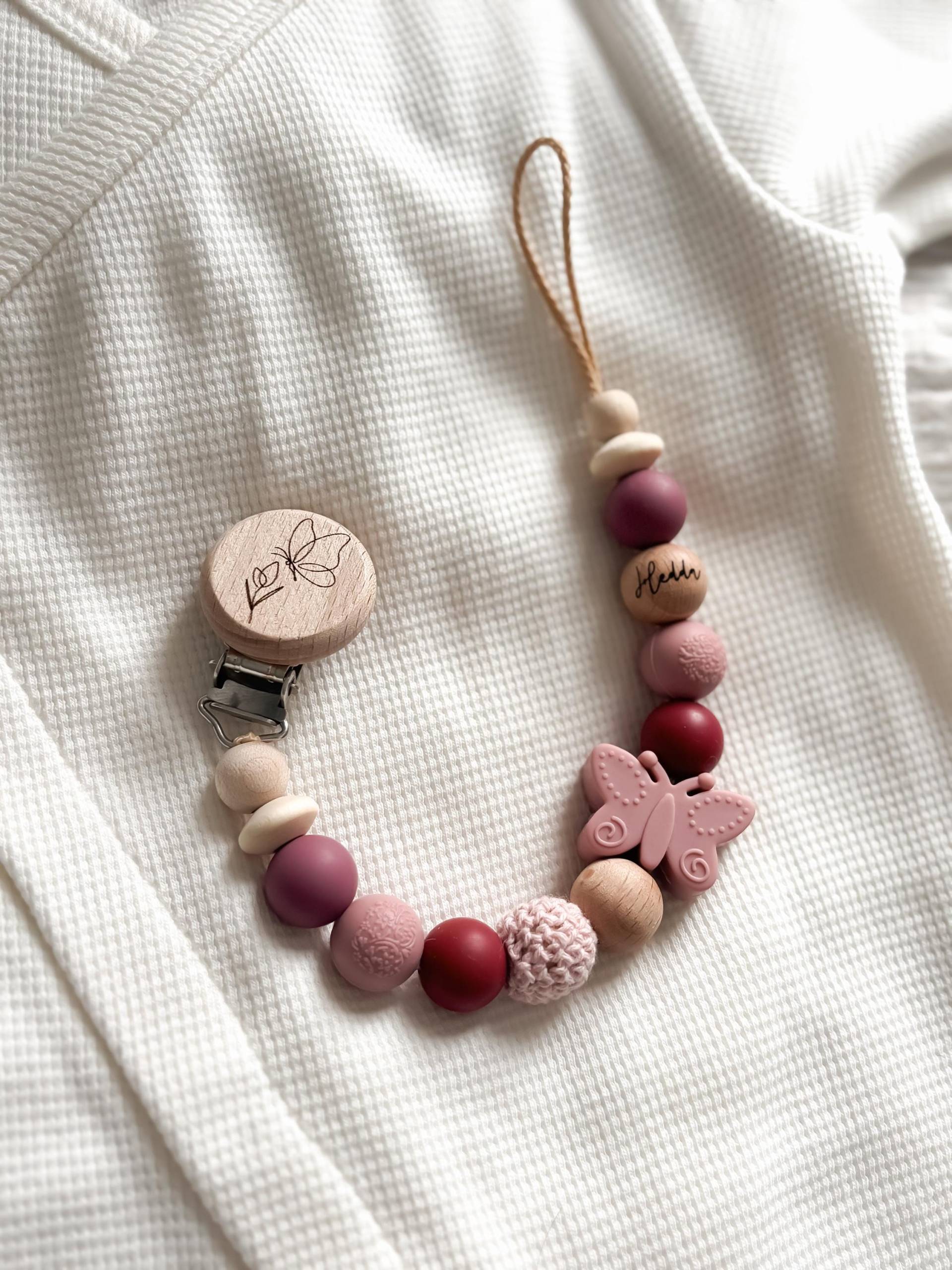 Schnullerkette Mit Namen Personalisiert in Rosa Schmetterling Für Mädchen Als Geschenk Zur Geburt Oder Taufe von Etsy - LeukkStudio