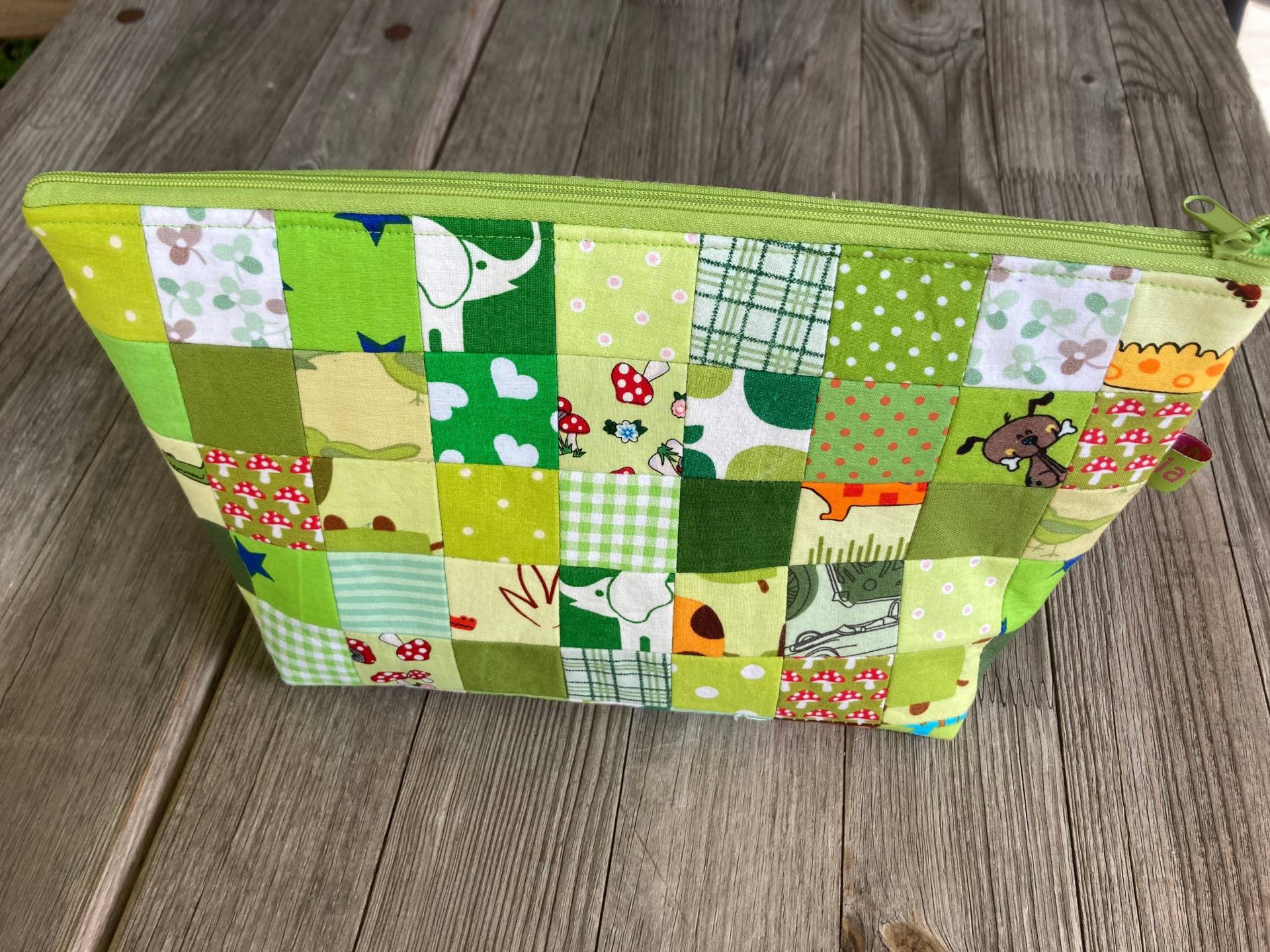 Wickeltasche, Kosmetiktasche in Grün Wickeltasche, Kosmetiktasche in Grün von Etsy - LiaMalaDE