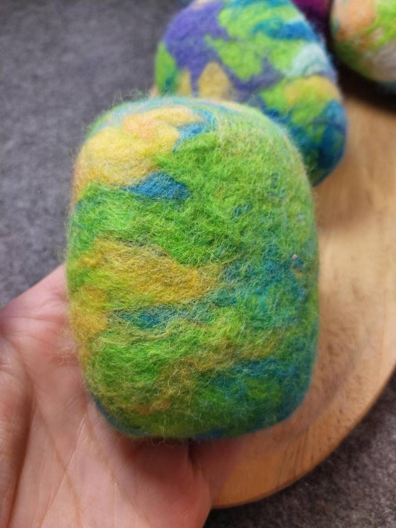 Filzseife - Wolle Gefilzteseife Spafilzseife, Naturseife, Seife Mit Wolle, Handgemachte Seife, Geschenkidee, Spa , Filz Filzseife - Wolle Gefilzteseife Spafilzseife, Naturseife, Seife Mit Wolle, Handgemachte Seife, Geschenkidee, Spa , Filz von Etsy - LibelleLaden