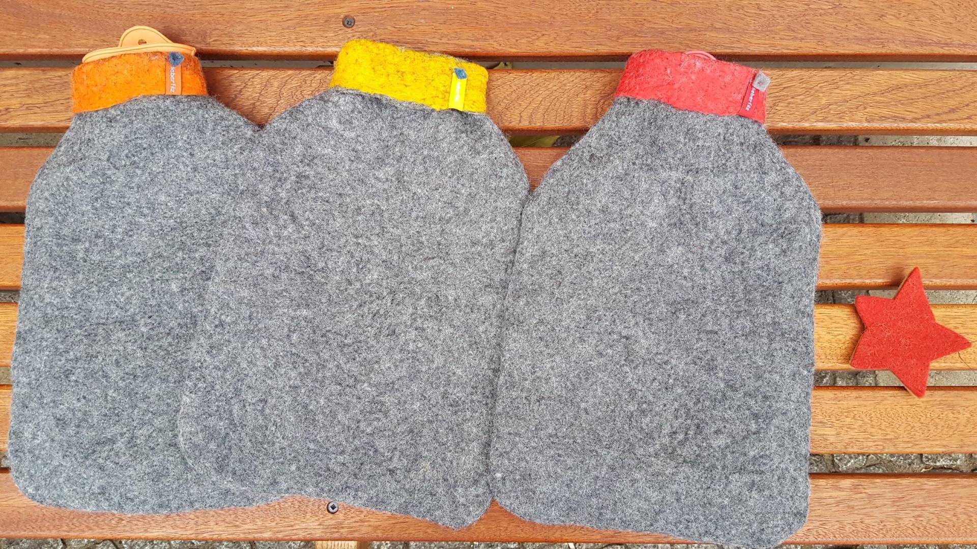 Wärmflasche Mit Farbigen Rollkragen, Hellgrau von Etsy - Lieberfilz