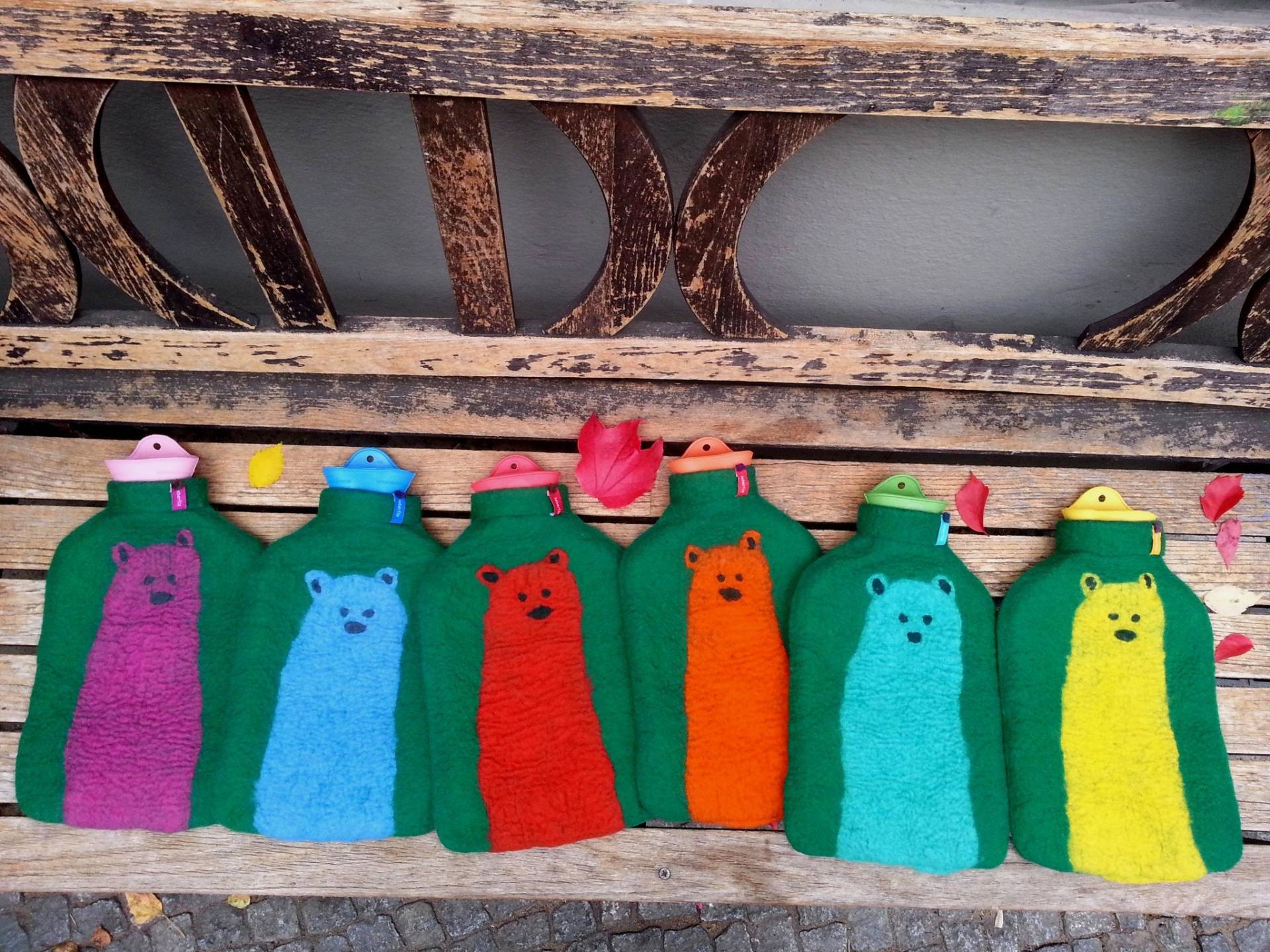 Wärmflasche Mit Gefilzter Hülle, Bär Auf Smaragdgrün Gefärbt von Etsy - Lieberfilz
