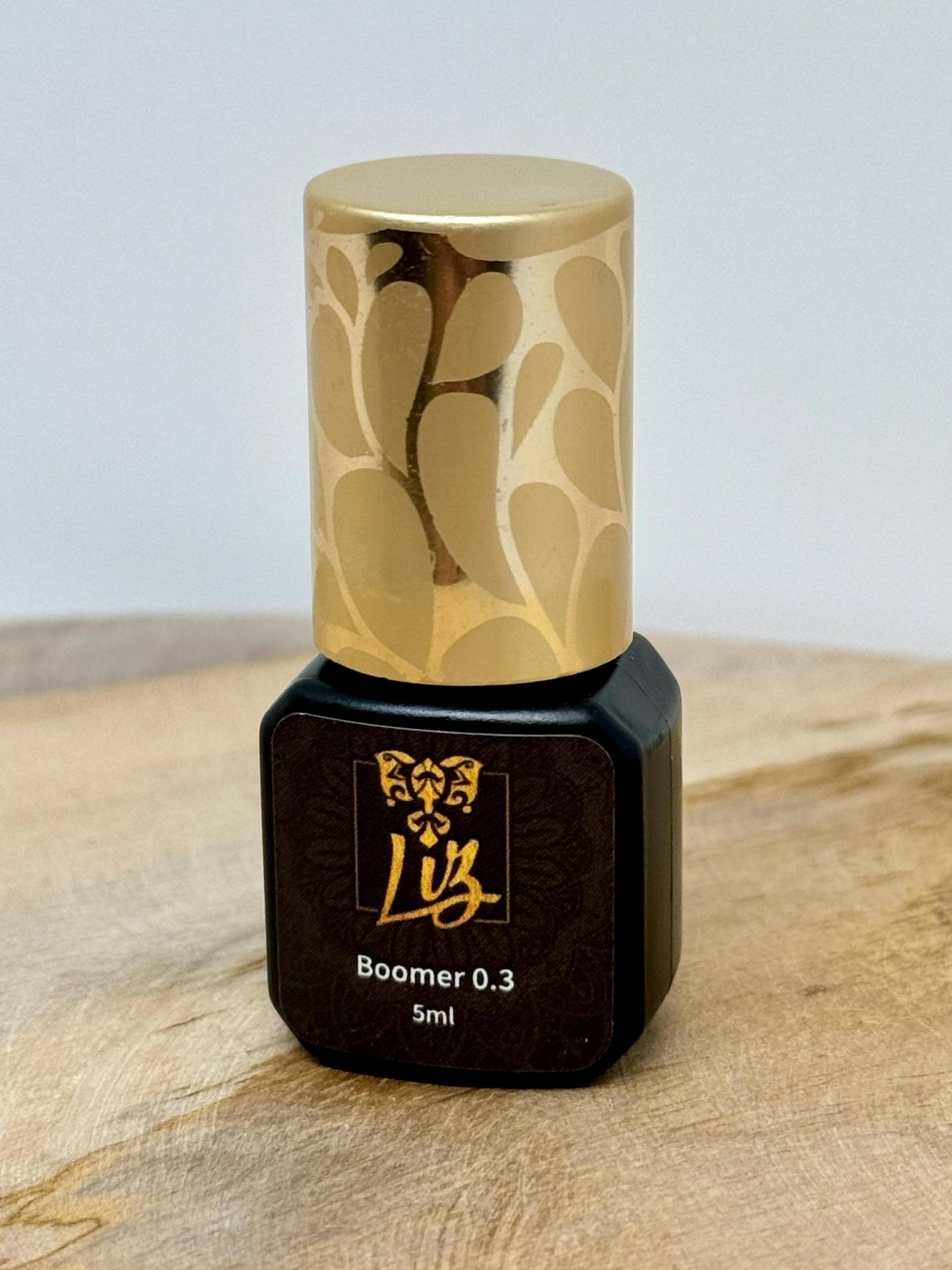 Liz Lashes Boomer 0.3 Wimpernkleber - Extrem Schnelle Trocknung in 0, 3 Sek. | Perfekt Für Profis & Präzise Wimpernverlängerung Liz Lashes Boomer 0.3 Wimpernkleber - Extrem Schnelle Trocknung in 0, 3 Sek. | Perfekt Für Profis & Präzise Wimpernverlängerung von Etsy - LiizLashes