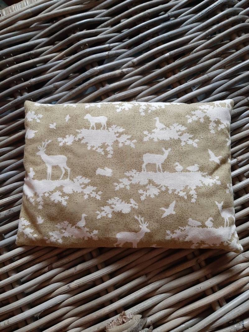 Kirschkernkissen, Wärmekissen Romantisch, Grün Winterwald Reh Entspannungskissen, Wärme, Wellness Beauty, Wohlbefinden, Entspannung Kirschkernkissen, Wärmekissen Romantisch, Grün Winterwald Reh Entspannungskissen, Wärme, Wellness Beauty, Wohlbefinden, Entspannung von Etsy - LilaEmmi