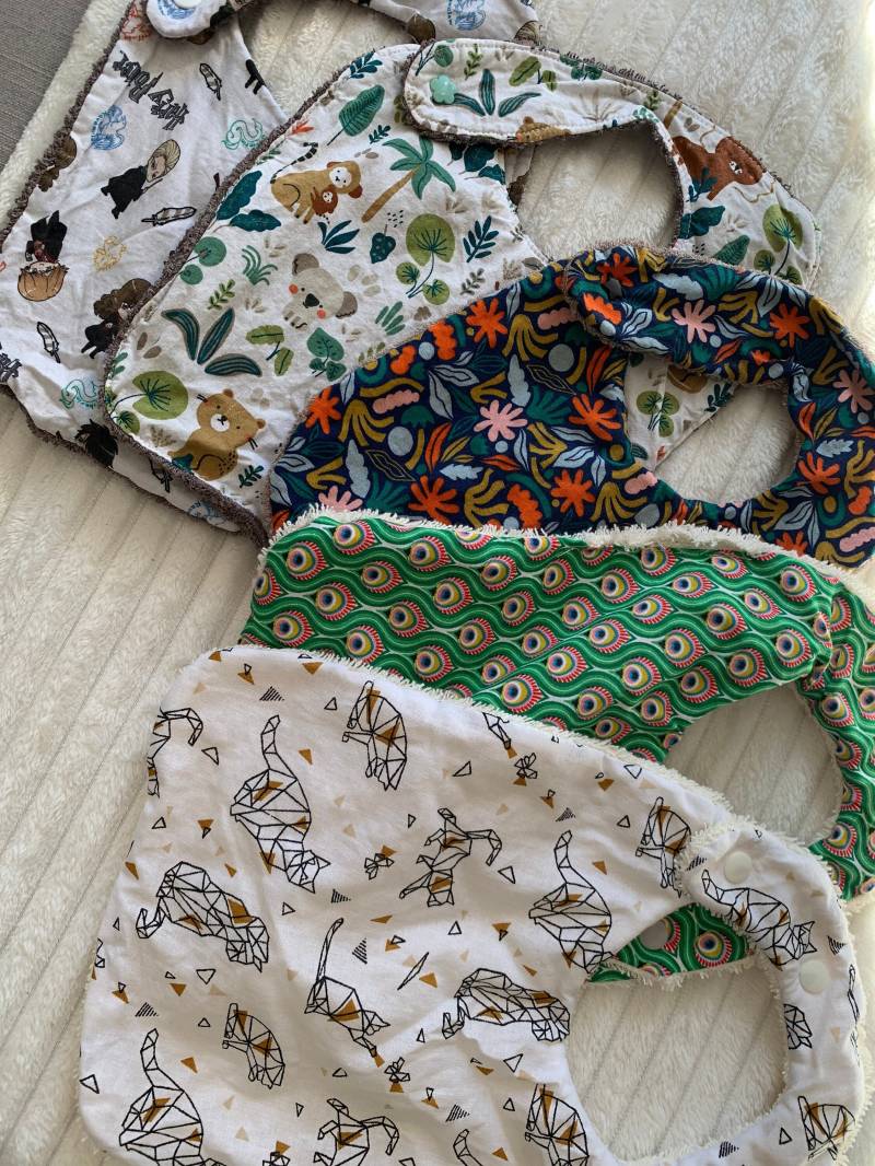 Handgefertigtes Lätzchen von Etsy - LilibabyParAurelie