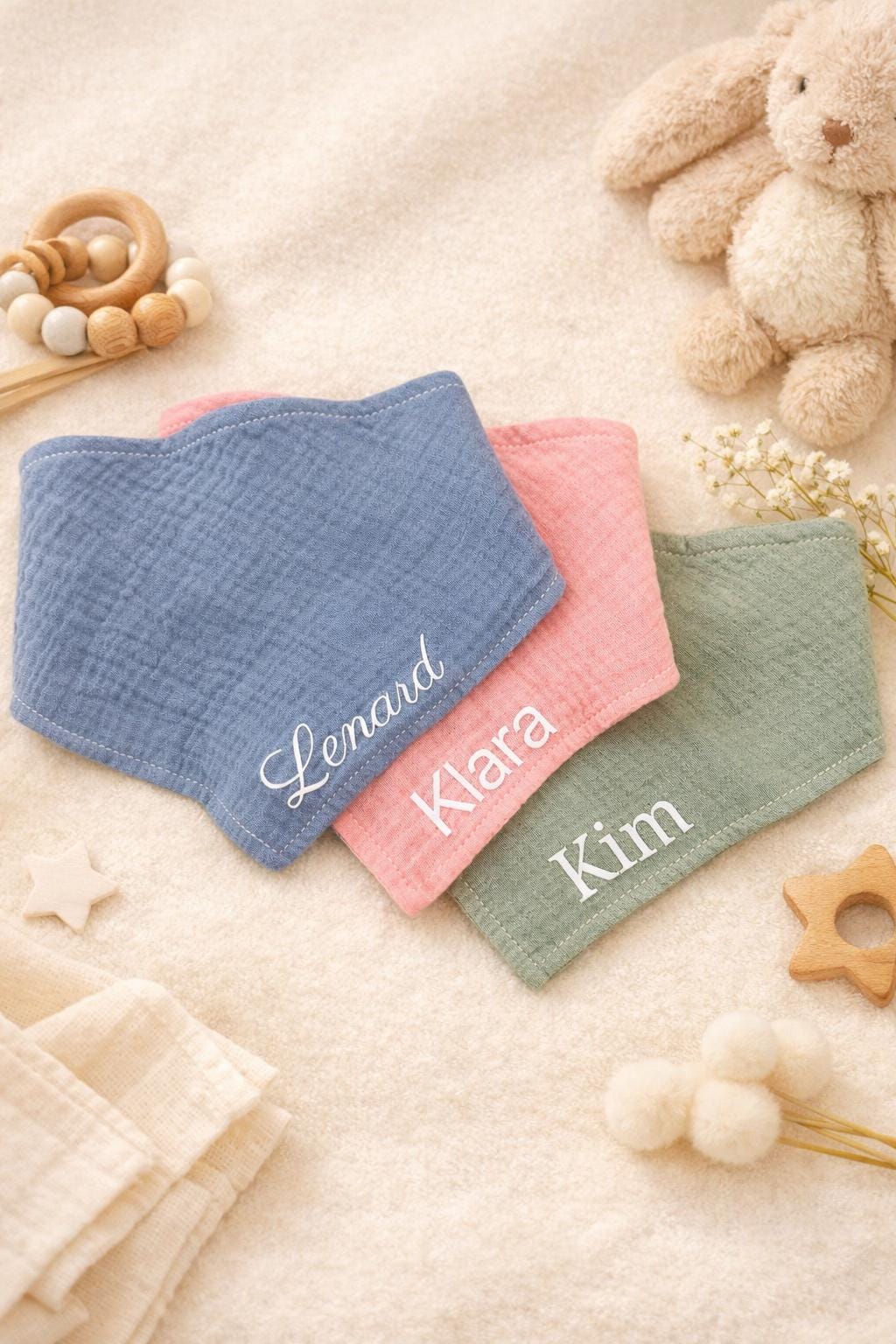 Baby Halstuch Musselin Mit Namen - Personalisiertes Sabbertuch/Spucktuch Dreieckstuch Für Babys & Kleinkinder, Geschenk Zur Geburt von Etsy - Lilienzauber