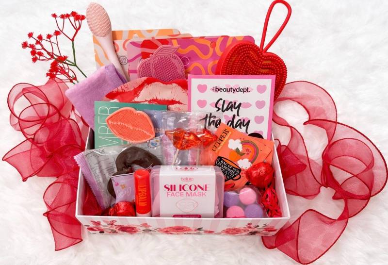 Selfcare Geschenkbox Für Sie Mit Handgemachten Kerzen - Valentinstag Geschenk Wellness & Beauty Verwöhnset Perfektes Freund von Etsy - LiloAtuta