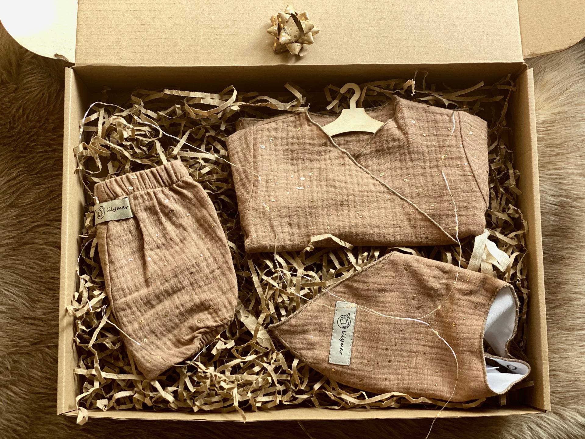 Weihnachten Geschenk Box Baby Party Für Neugeborene Baby. Bio Gots 100% Musselin Baumwolle. Babybedarf. Babygesch Weihnachtsset Weihnachten Geschenk Box Baby Party Für Neugeborene Baby. Bio Gots 100% Musselin Baumwolle. Babybedarf. Babygesch Weihnachtsset von Etsy - Lilymer