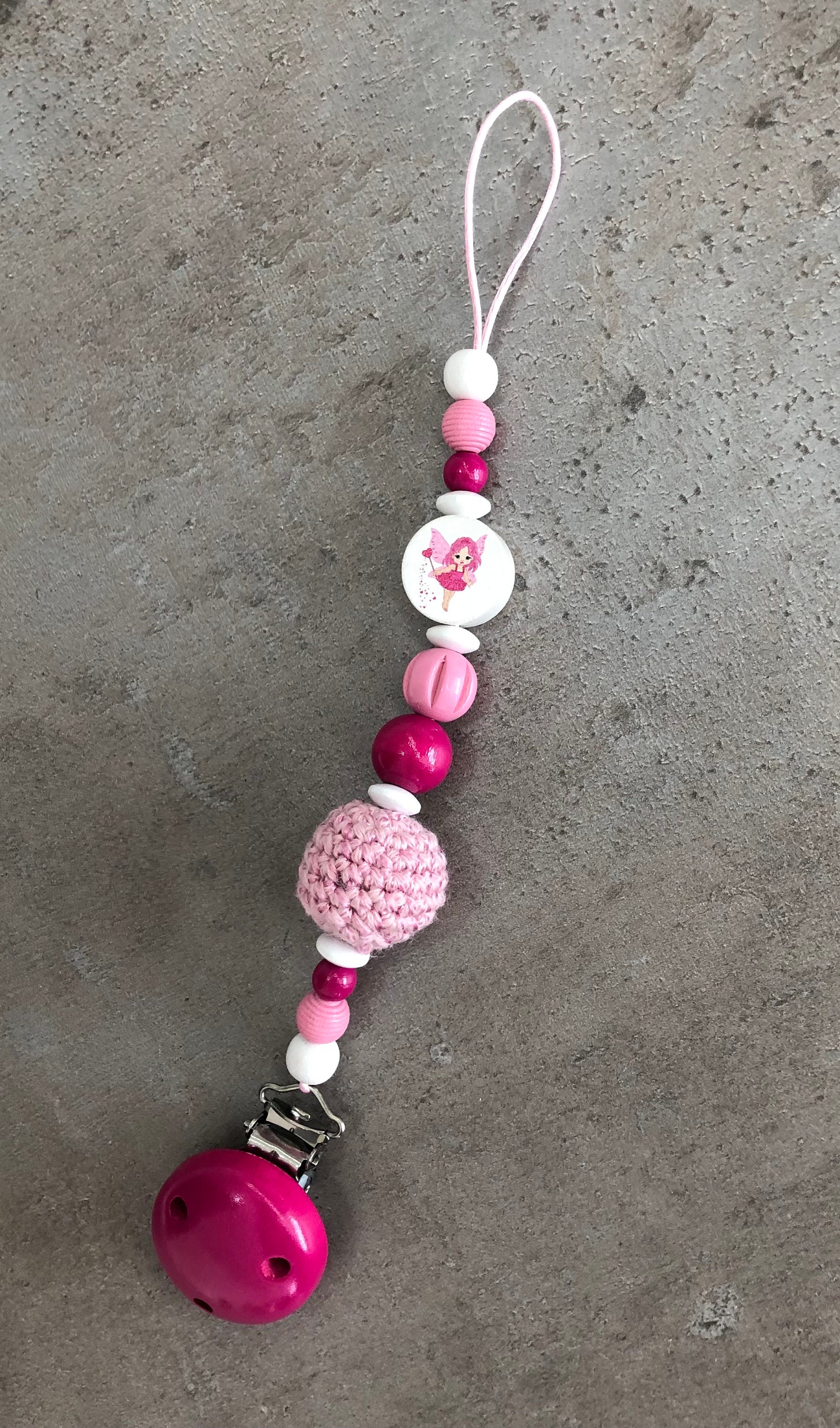 Schnullerkette Dunkelpink, Rosa Mit Häkelball Schnullerkette Dunkelpink, Rosa Mit Häkelball von Etsy - LinasWonderCube