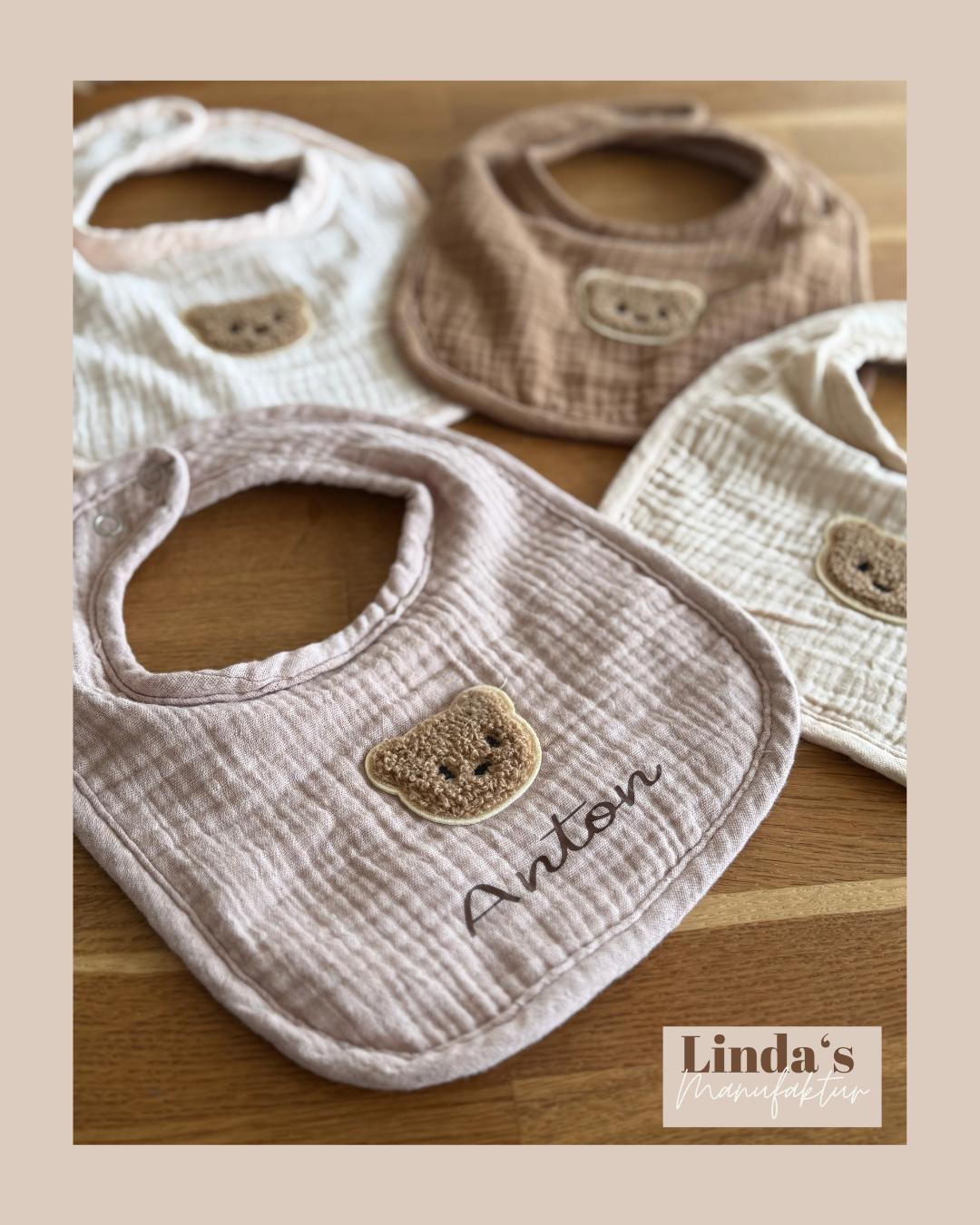 Lätzchen Mit Motiv Bär Und Namen in 4 Verschiedenen Farben | Baby Grössenverstellbar Saugfähig von Etsy - LindasManufaktur