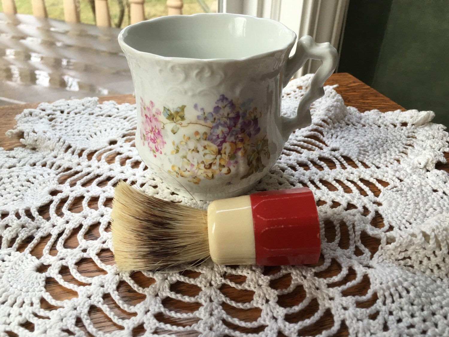 Lila Bavaria Rasiertasse Mit Wildschweinborstenpinsel Lila Bavaria Rasiertasse Mit Wildschweinborstenpinsel von Etsy - LindsayJanesCottage