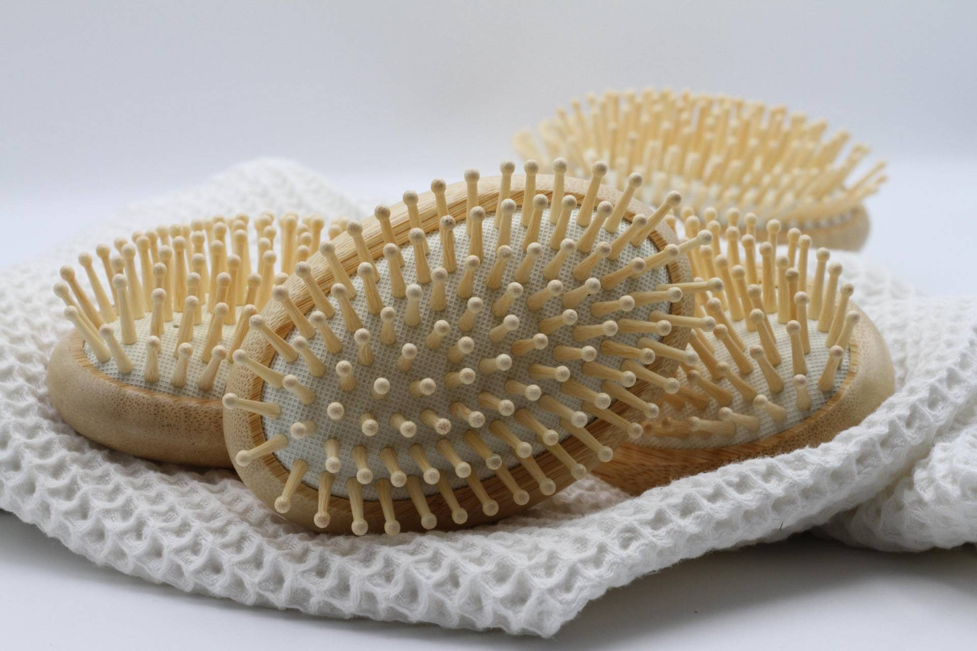 Haarbürste Aus Bambus von Etsy - LinjasMacherei