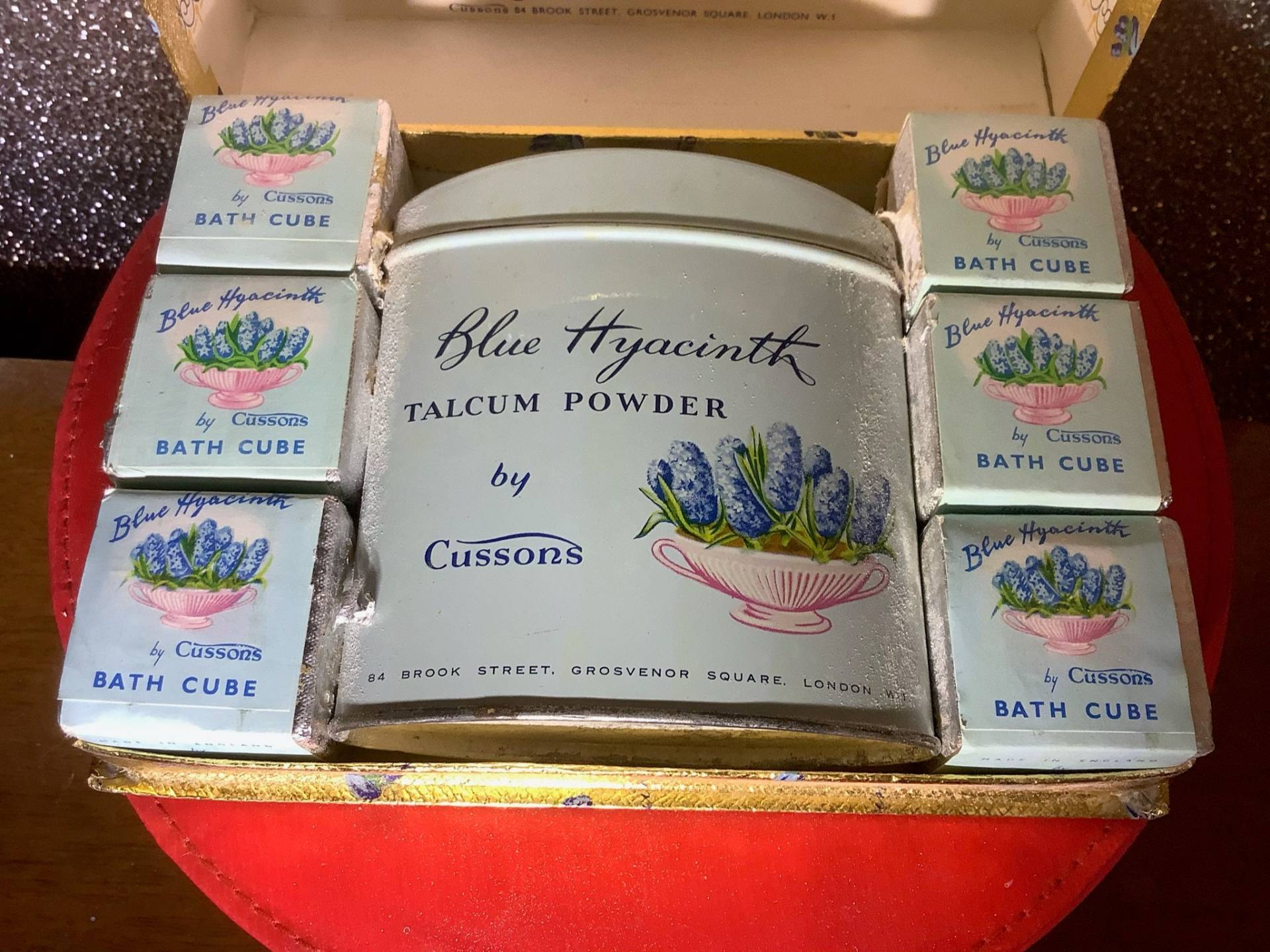 Cussons Blaue Hyazinthe Geschenkset von Etsy - LipstickandPanties