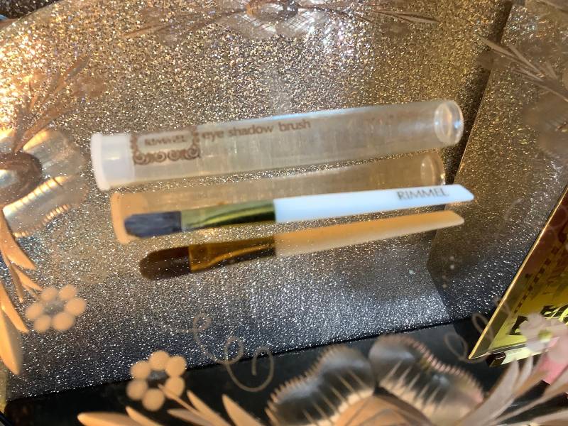 Rimmel Augenschattenpinsel Im Koffer von Etsy - LipstickandPanties