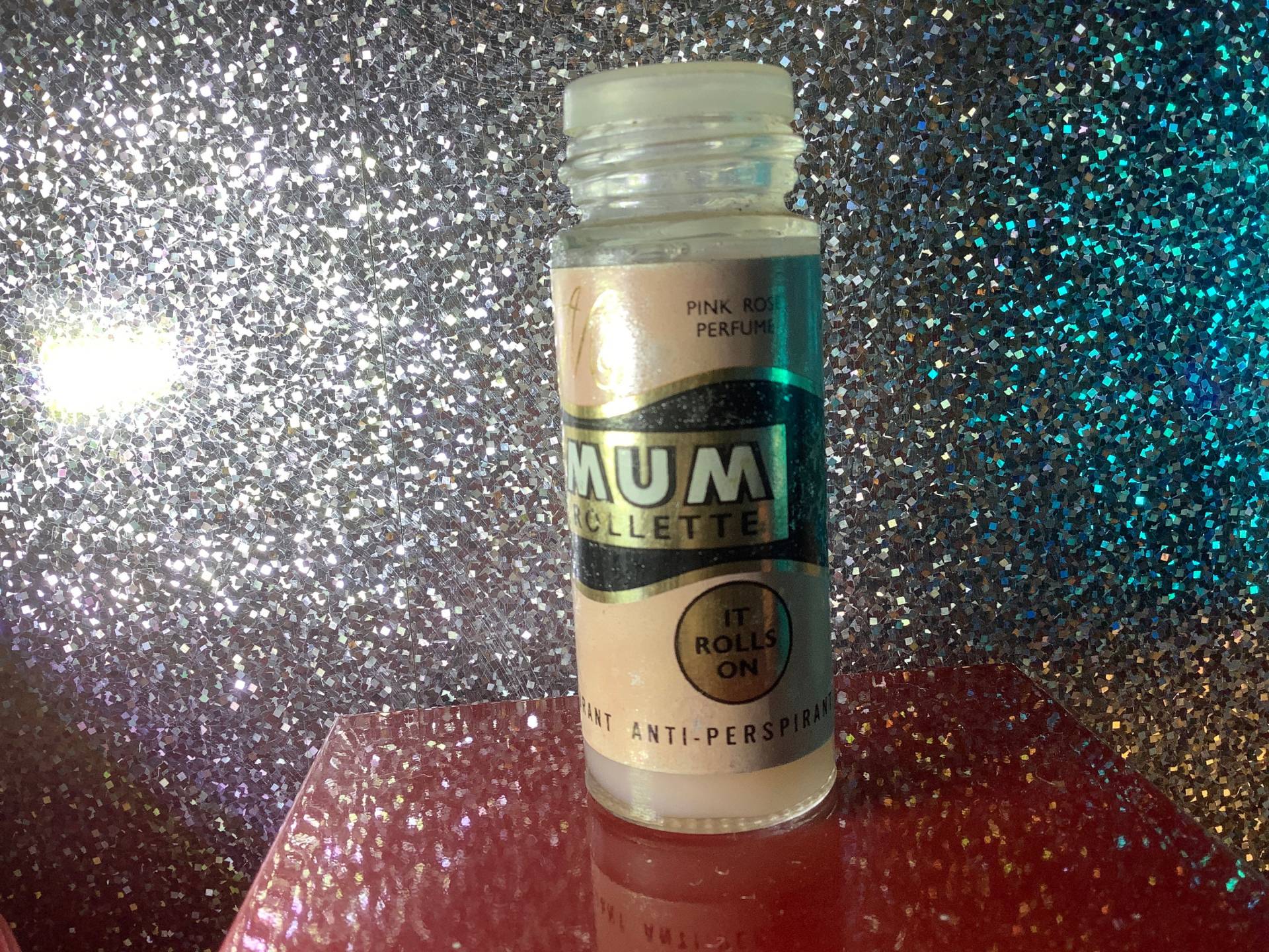 Vintage Mama Rolle Auf Deodorant Stick Vintage Mama Rolle Auf Deodorant Stick von Etsy - LipstickandPanties