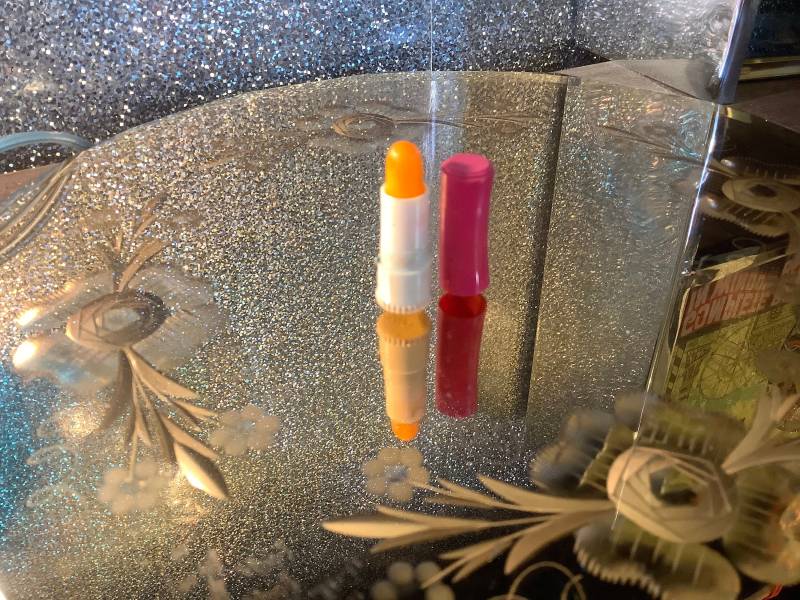 Vintage Outdoor Mädchen Lippenglanz von Etsy - LipstickandPanties