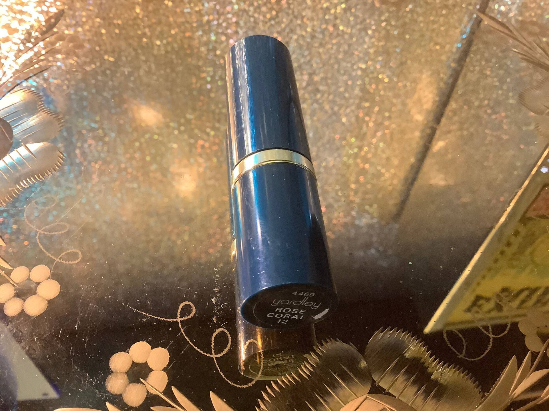 Vintage Yardley Rose Koralle Lippenstift Vintage Yardley Rose Koralle Lippenstift von Etsy - LipstickandPanties