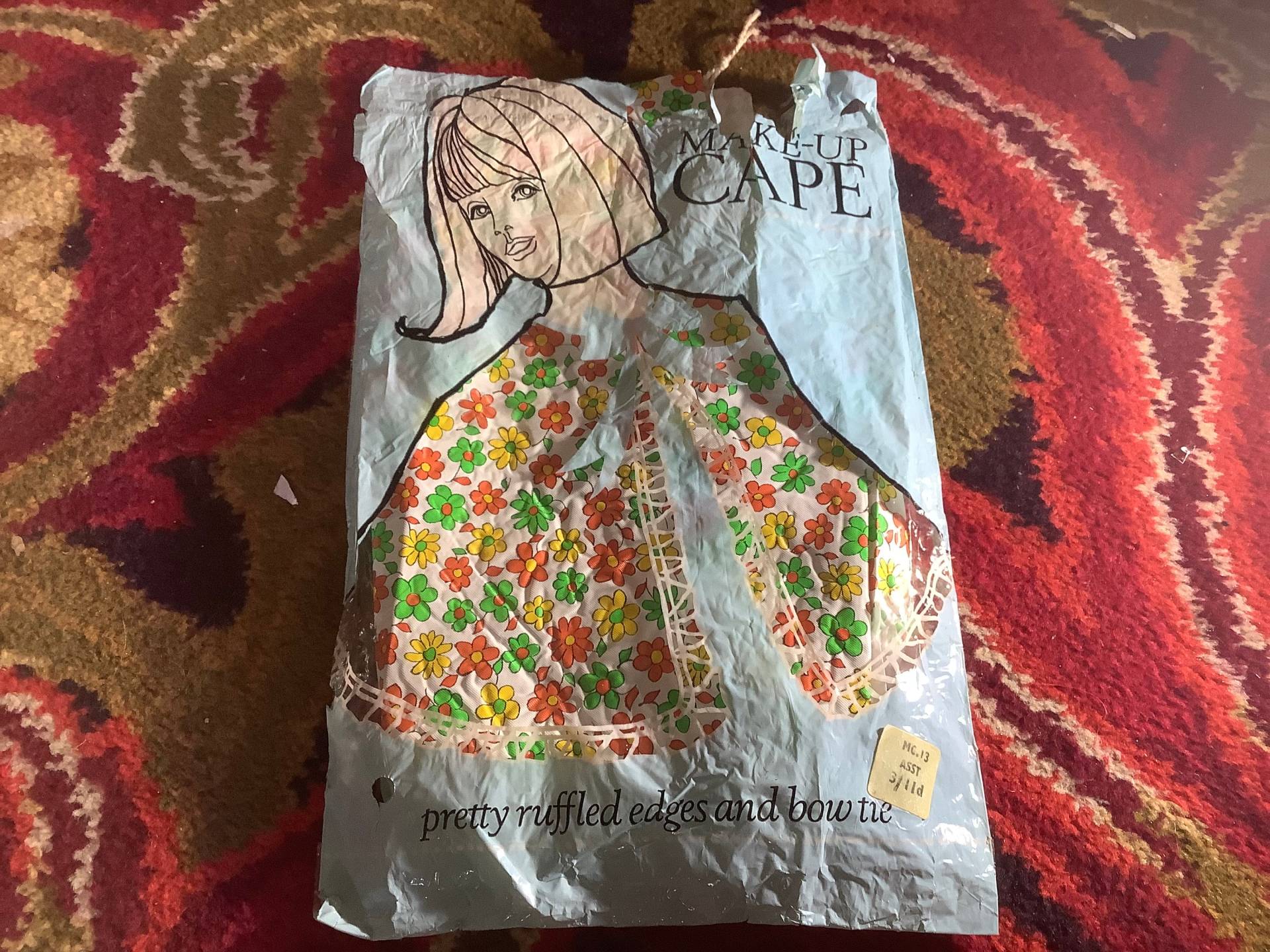 Vinyl Haar Schminkt Umhang Mütze Tasche Unbenützt Vinyl Haar Schminkt Umhang Mütze Tasche Unbenützt von Etsy - LipstickandPanties