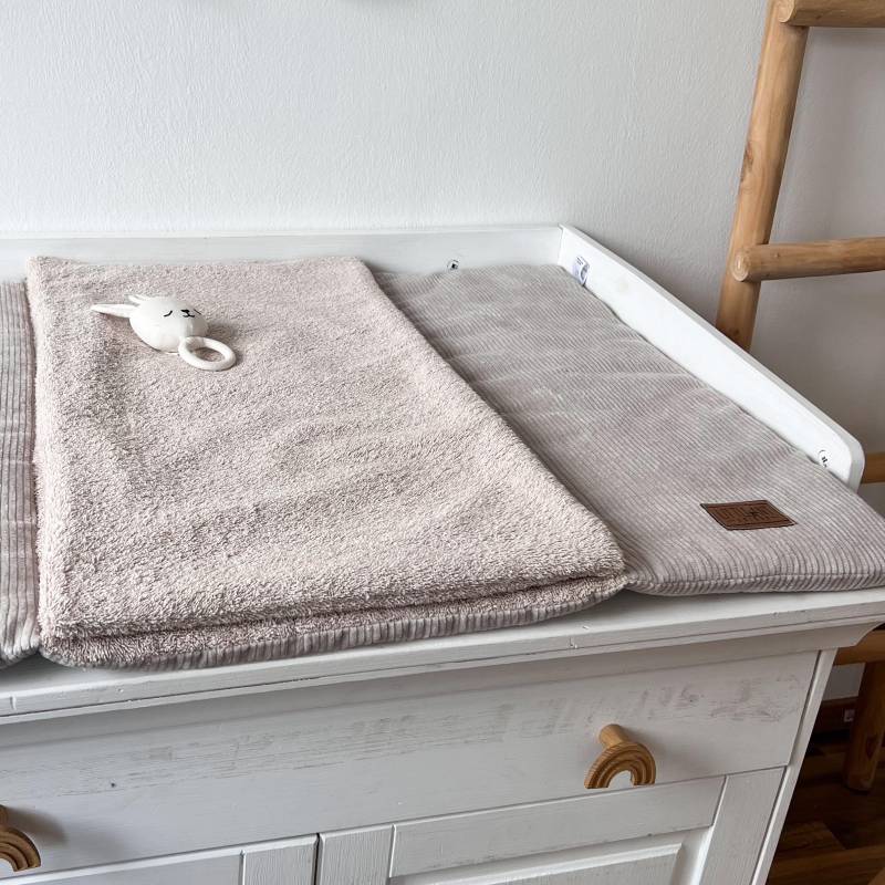 Wickeltischauflage Cord Beige I Optional Mit Extra Knöpfbarer, Wasserdichten Wechselauflage Für Jede Größe von Etsy - LittleANTunique