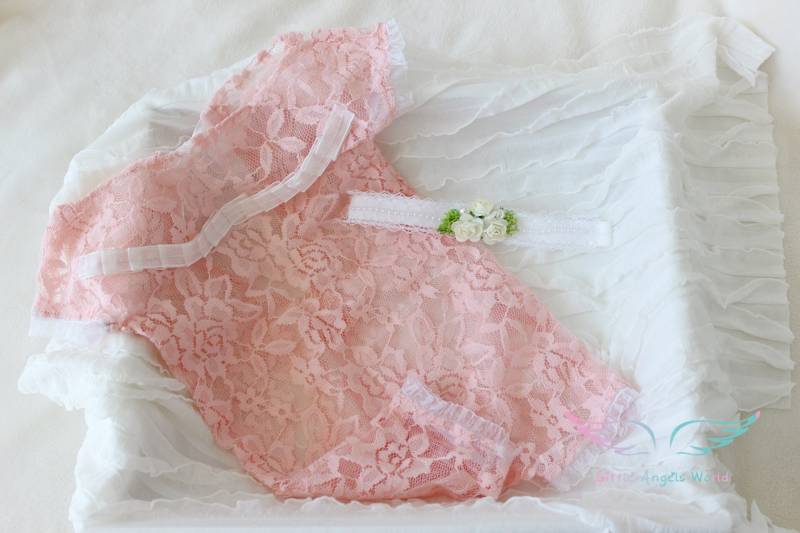 Baby Mädchen Strampler, Neugeborene Spitze Outfit, Mädchen-Dusche-Geschenk, Strampler-Set, Neugeborenen Foto Requisite Baby Mädchen Strampler, Neugeborene Spitze Outfit, Mädchen-Dusche-Geschenk, Strampler-Set, Neugeborenen Foto Requisite von Etsy - LittleAngelsWorld