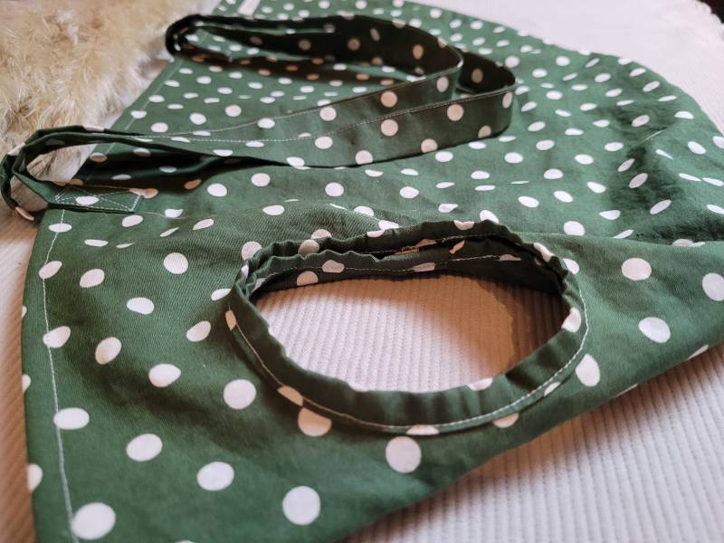 Personalisierte Wiegetasche/Wiegetuch Für Hebammen Aus 100% Baumwolle - Olivgrün Mit Großen Weißen Punkten Geschenkidee/Babywiegen von Etsy - LittleChestnuts