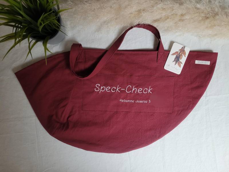 Personalisierte Wiegetasche/Wiegetuch Für Hebammen Aus Weichem Und Hautfreundlichem Fahnentuch - 100% Baumwolle Weinrot Geschenkidee von Etsy - LittleChestnuts