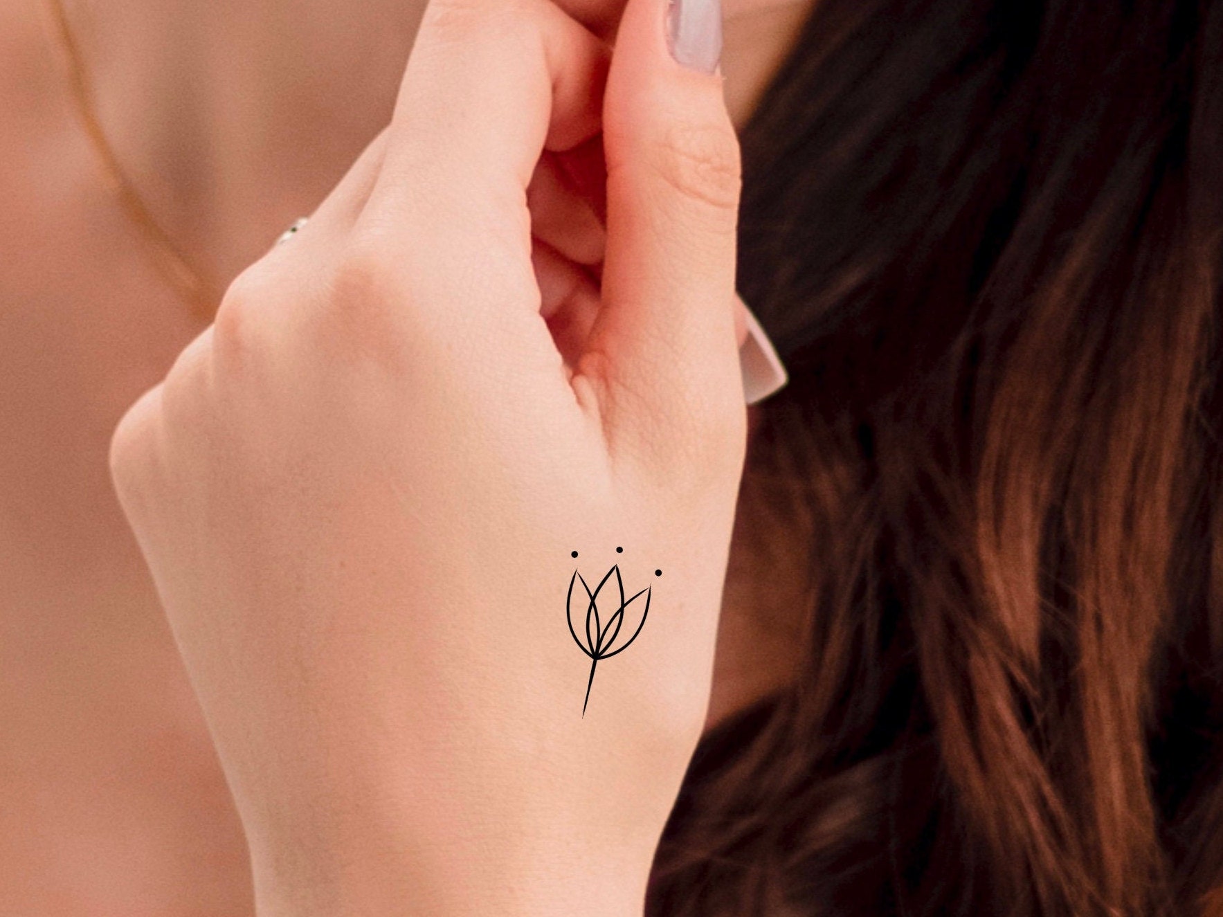 Florale Hand Temporäres Tattoo von Etsy - LittleCuteTattoo