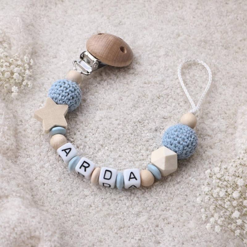 Personalisierte Schnullerkette Mit Name | Schnullerclip Baby Blau Stern Babygeschenk Zur Geburt Junge Schnullerhalter Personalisiert von Etsy - LittleDreamPearl
