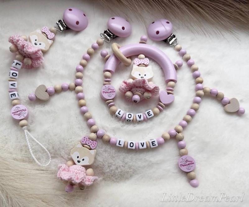 Personalisierte Schnullerkette Set Mit Name Schnullerclip Mädchen Rosa Beige Baby Geschenk Zur Geburt | Schnullerhalter Personalisiert von Etsy - LittleDreamPearl