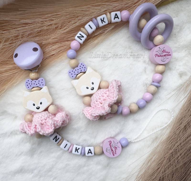 Schnullerketten Set Mit Namen Personalisierte Schnullerkette Mädchen Baby Geschenk Zur Geburt Holz Fuchs Kleid Babyartikel von Etsy - LittleDreamPearl