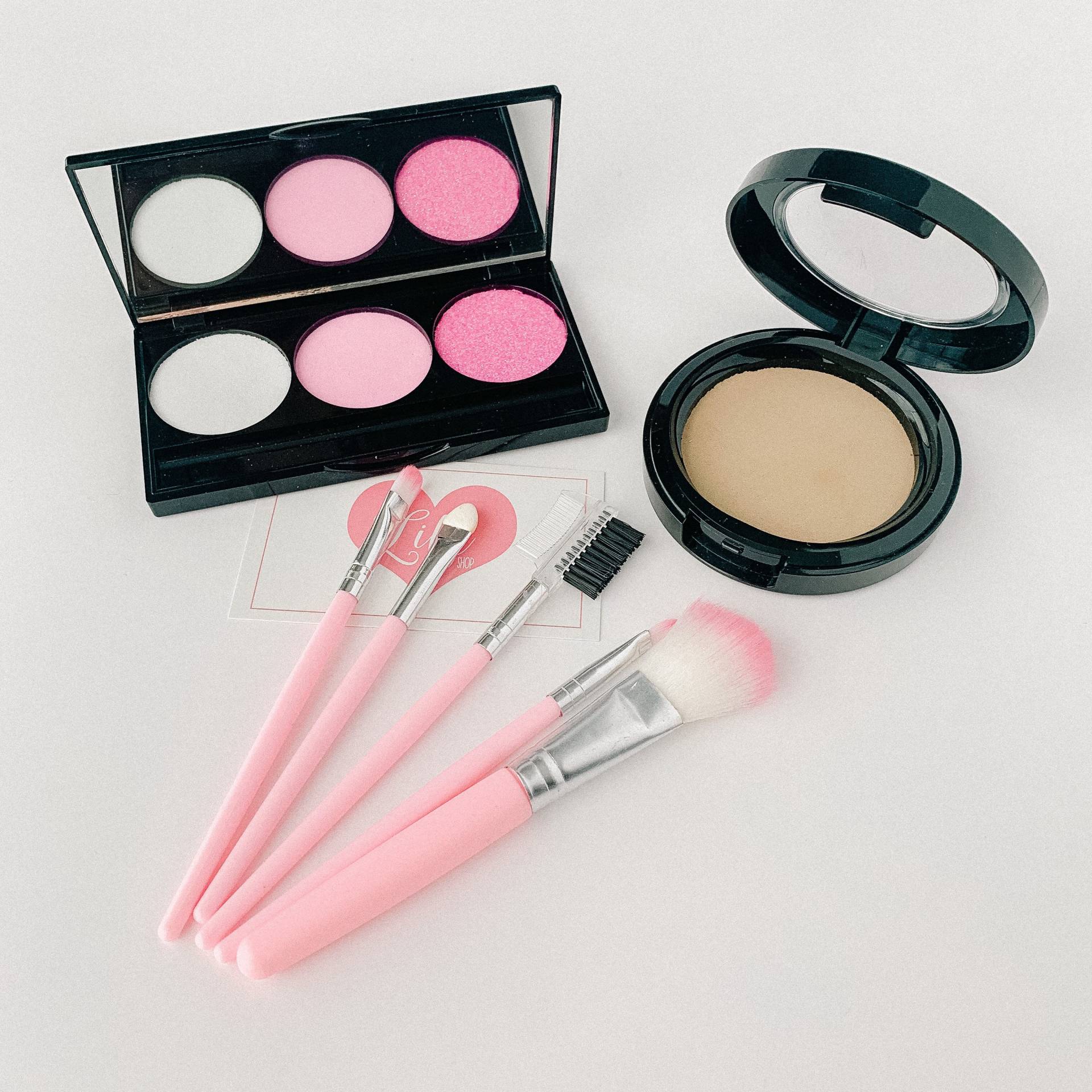 Hübsches, Zierliches Make-Up in Rosa von Etsy - LittleLilyShop