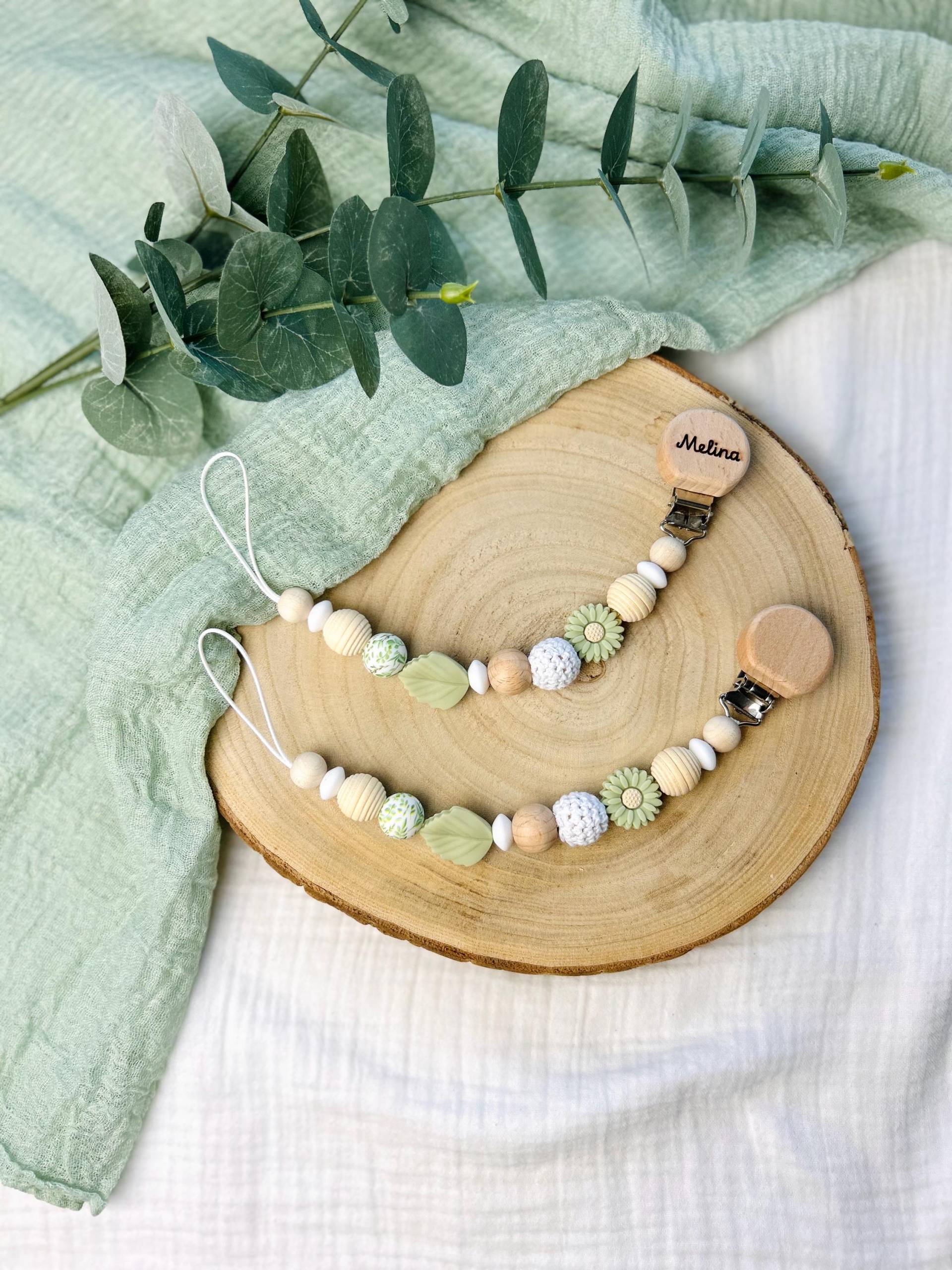 Schnullerkette Mit Namen "Little Flower" Mint - Geschenk Geburt Babyparty von Etsy - LittleLitchiBaby