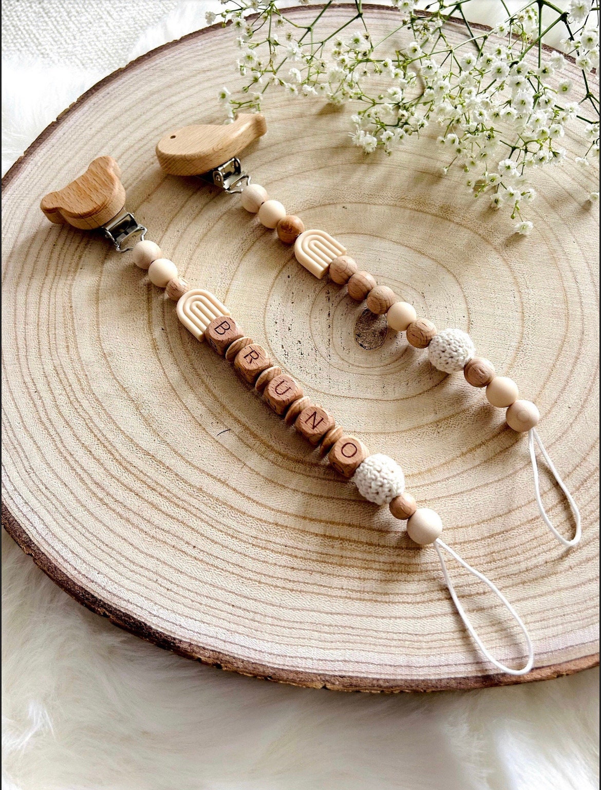 Schnullerkette Mit Namen "Little Rainbow" Beige Schnullerkette Mit Namen "Little Rainbow" Beige von Etsy - LittleLitchiBaby