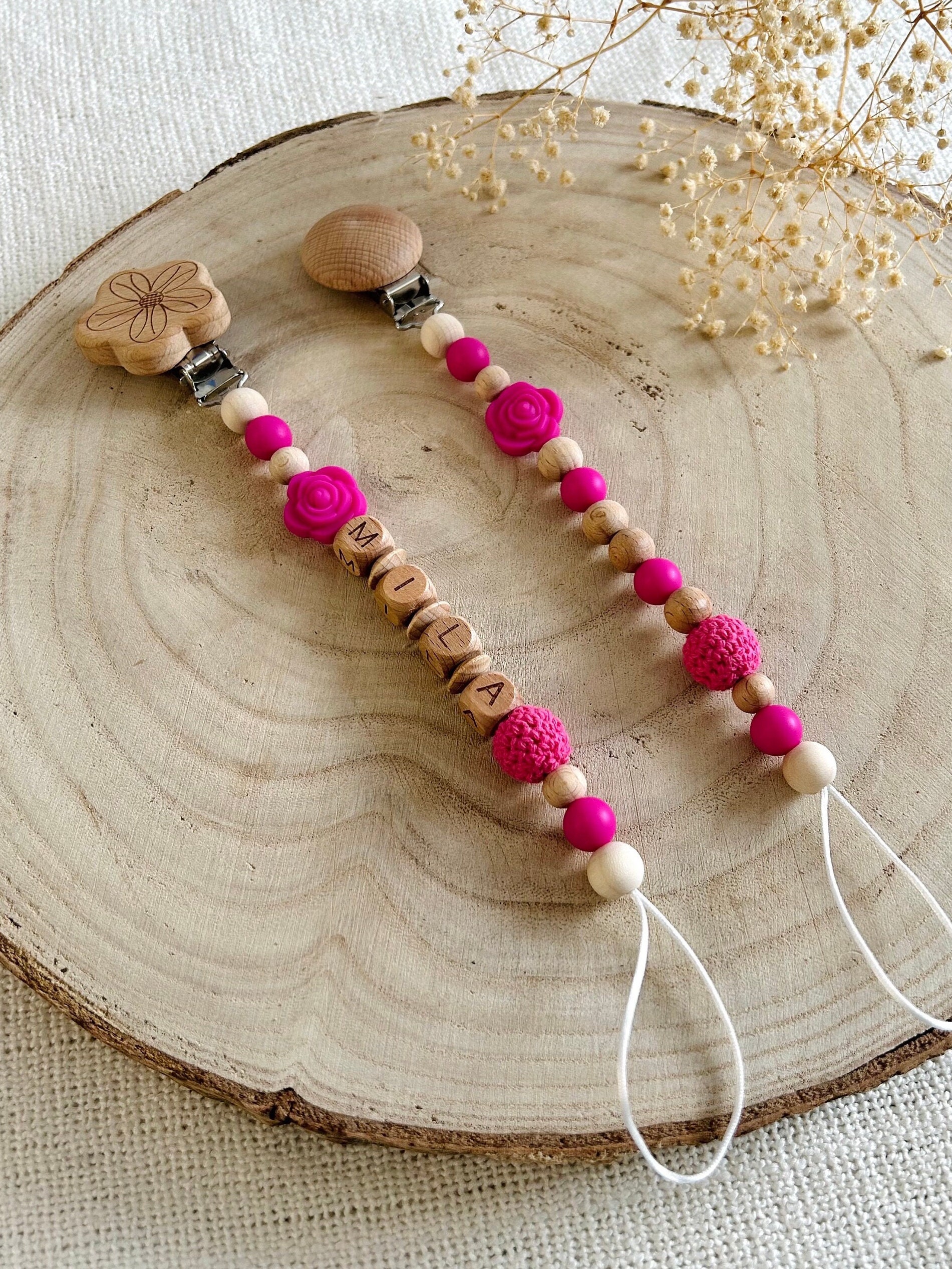 Schnullerkette Mit Namen "Little Rose" Pink Schnullerkette Mit Namen "Little Rose" Pink von Etsy - LittleLitchiBaby