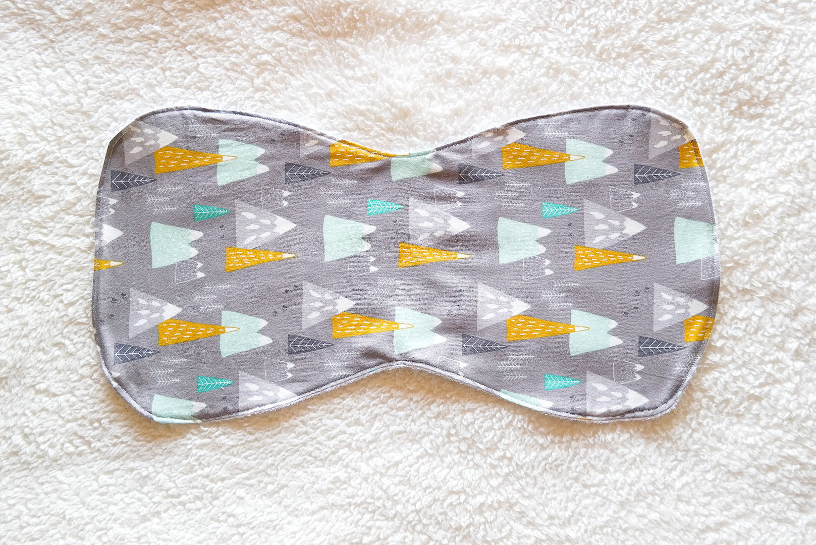 Baby Burping Tuch - Berge von Etsy - LittleLunaHandmade