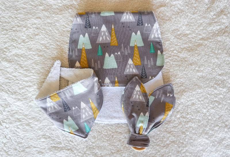 Baby-Geschenk-Set - Berge Zähnering, Bandana Lätzchen Und Burping Tuch von Etsy - LittleLunaHandmade