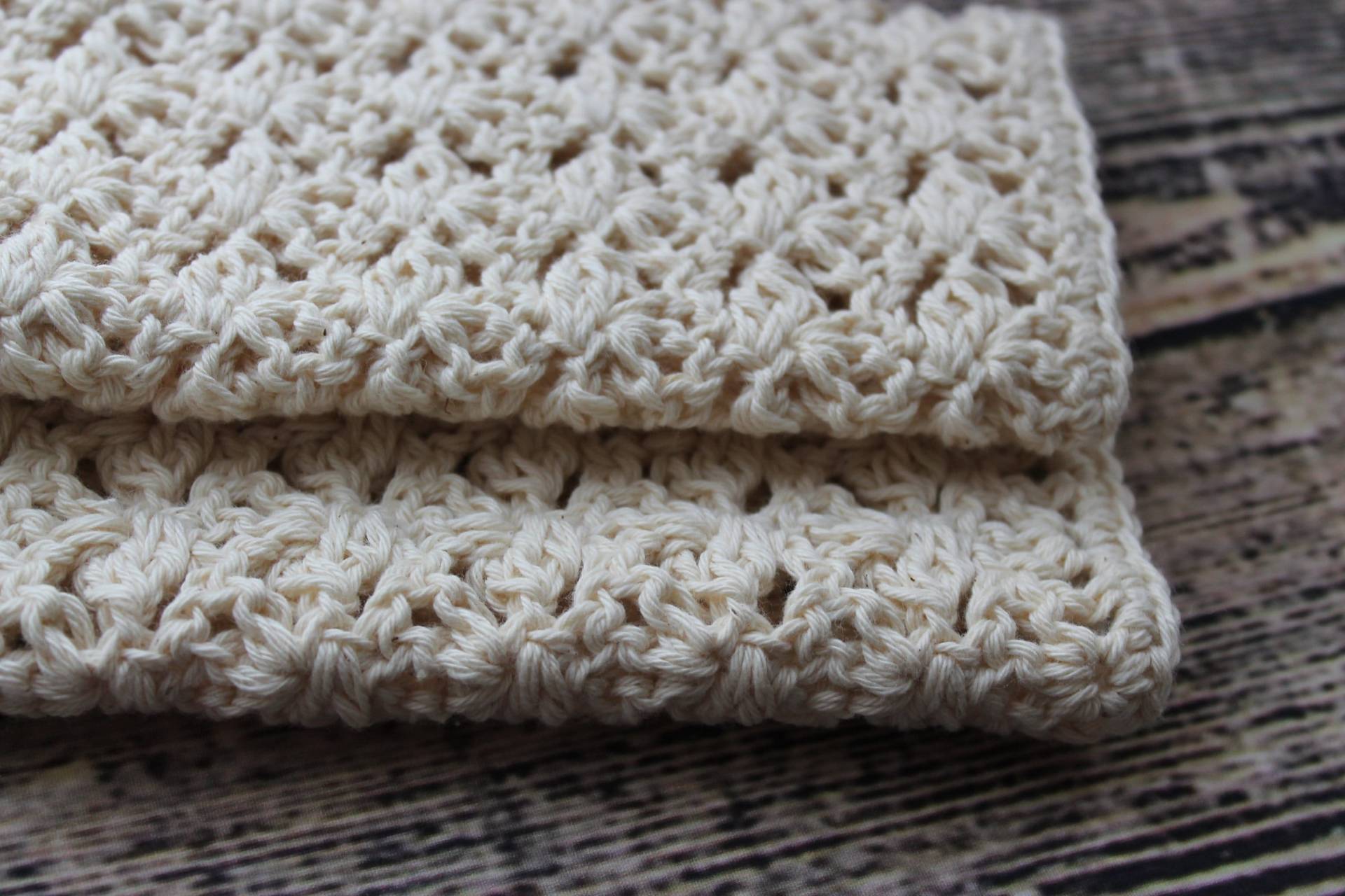 Waschlappen Handgefertigt/Gehäkeltes Baumwollwaschtuch/Sümpfe Stoff Geschenk/Frauen Geschenke/Gehäkelte Waschlappen/Hostess Geschenk/Strümpfe von Etsy - LittleUlla